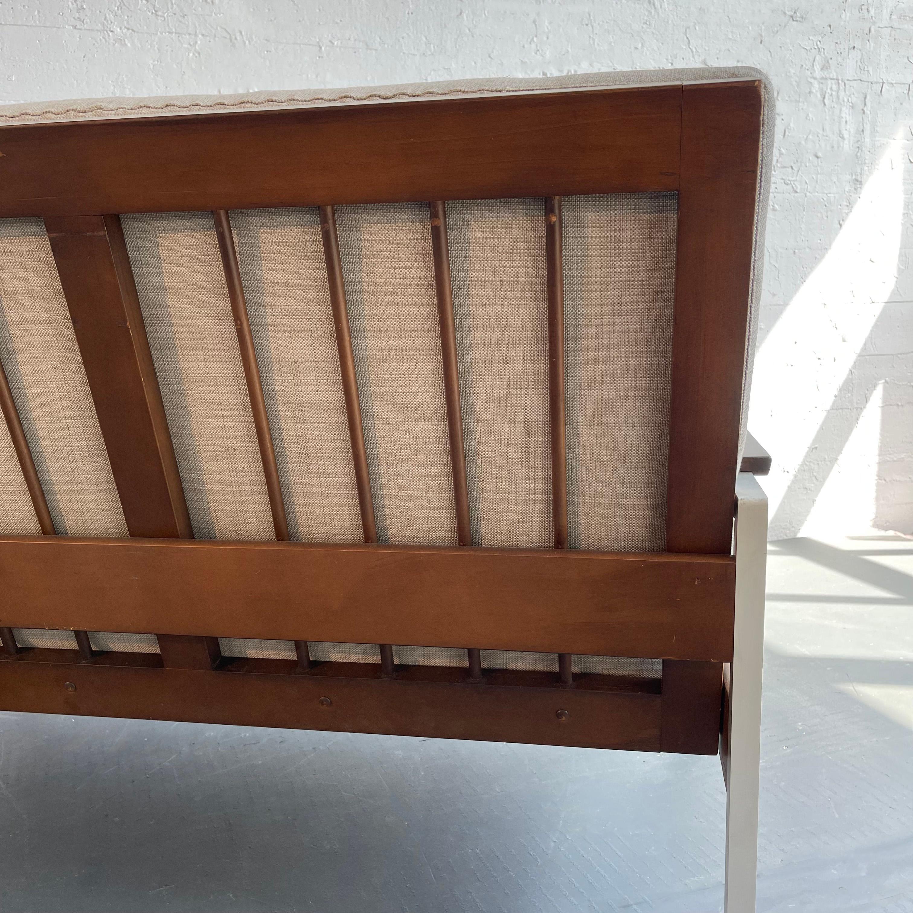 Tissu d'ameublement The MODERN The Modernity Walnut Loveseat Sofa By Steelcase en vente