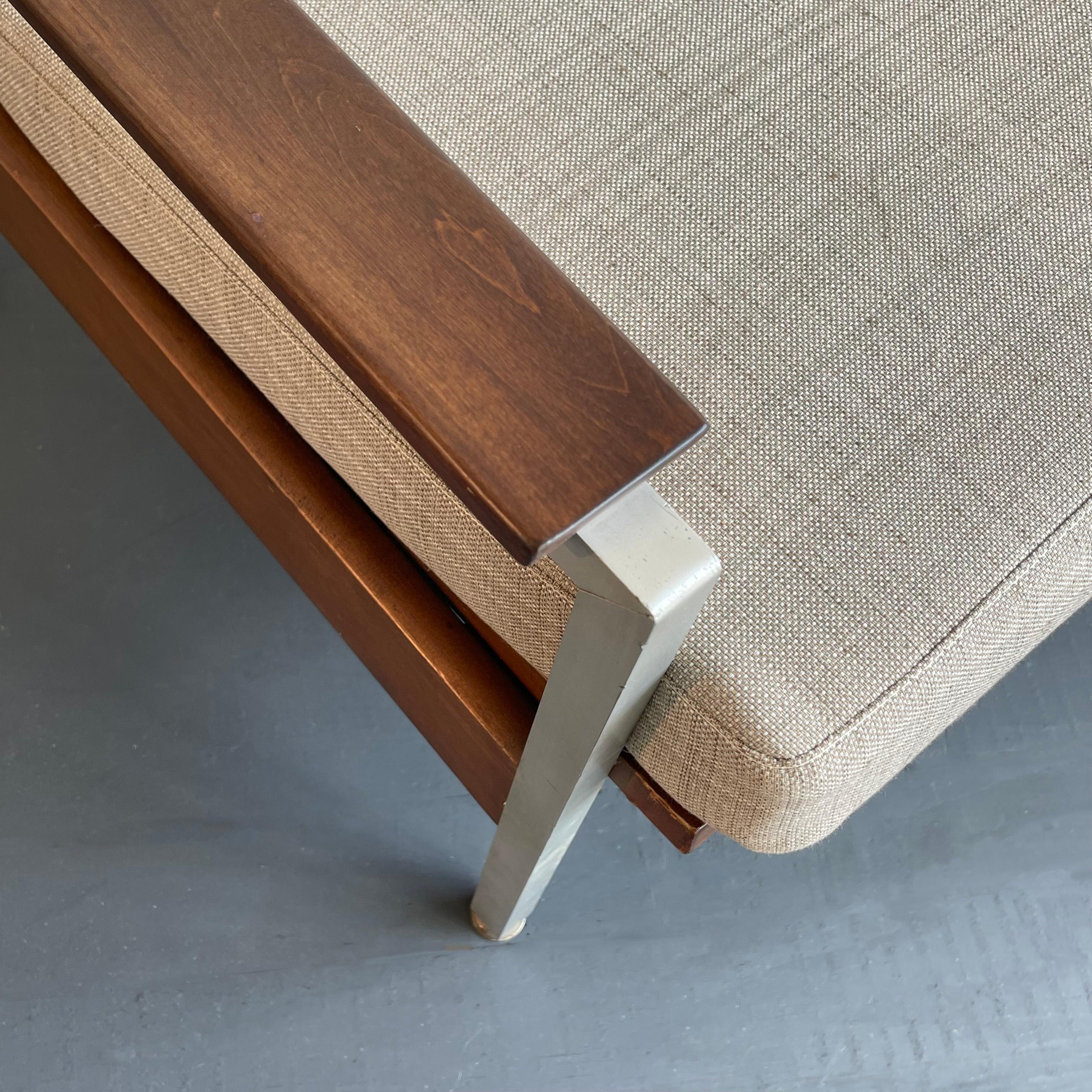 The MODERN The Modernity Walnut Loveseat Sofa By Steelcase en vente 1