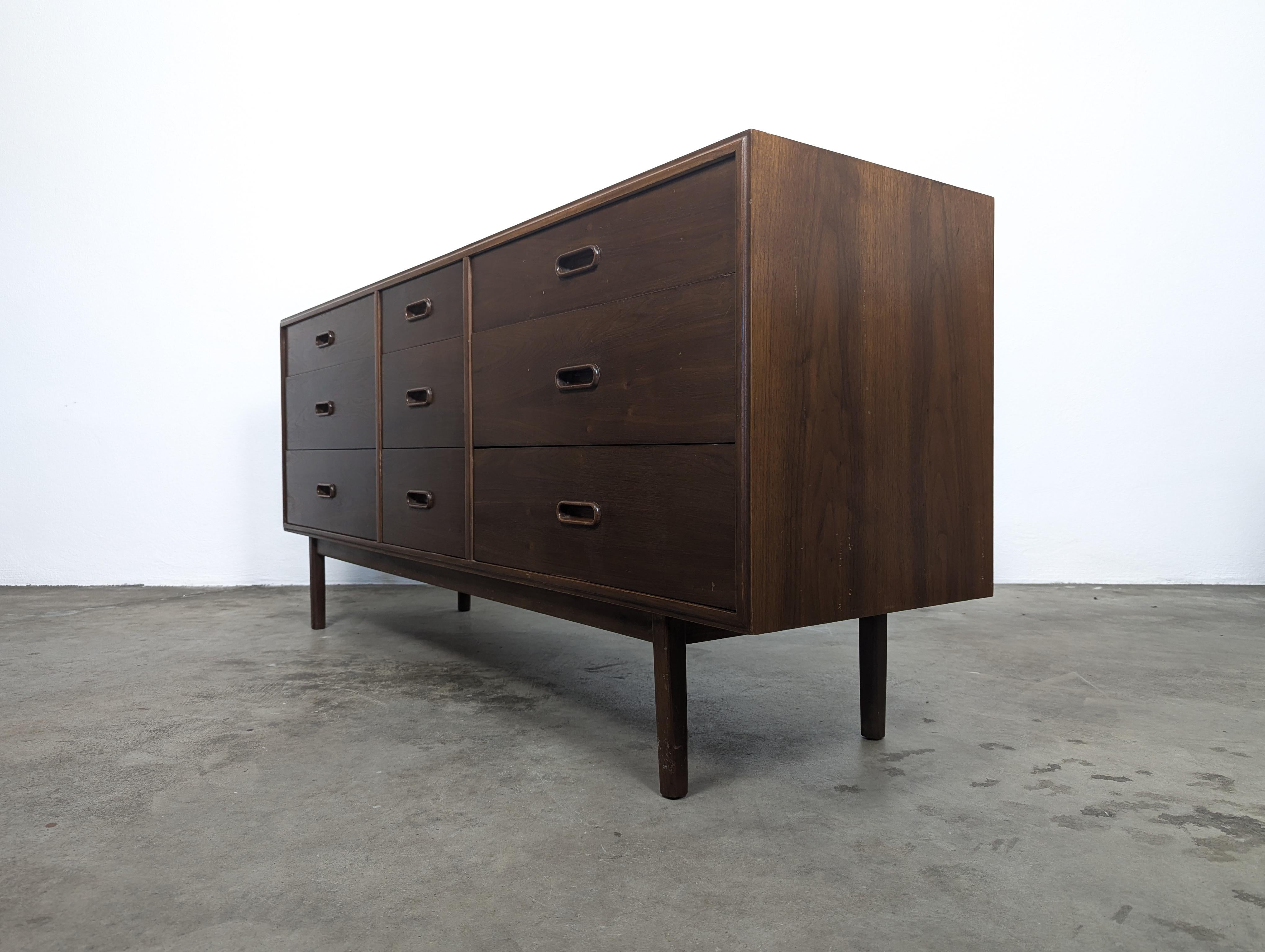 American Mid Century Modern Walnut Lowboy Dresser by Jack Cartwright for Founders, c1960s