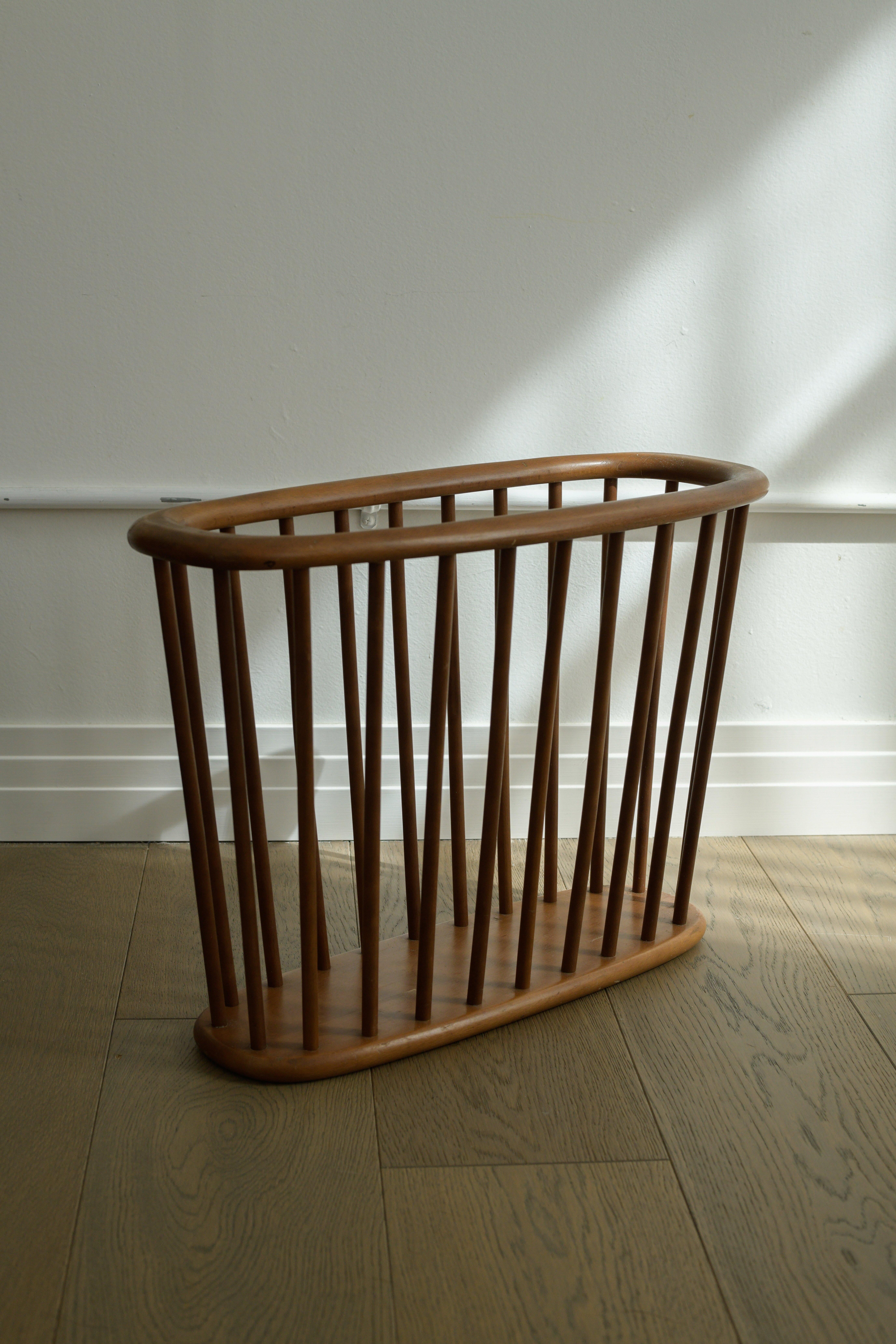 Mid Century Modern Walnut Magazine Rack by Arthur Umanoff For Sale 3