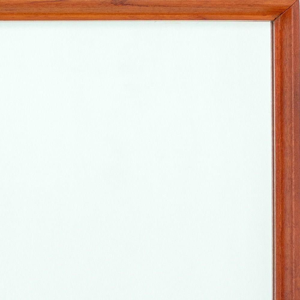 Mid-Century moderno Specchio in noce moderno di metà secolo in vendita