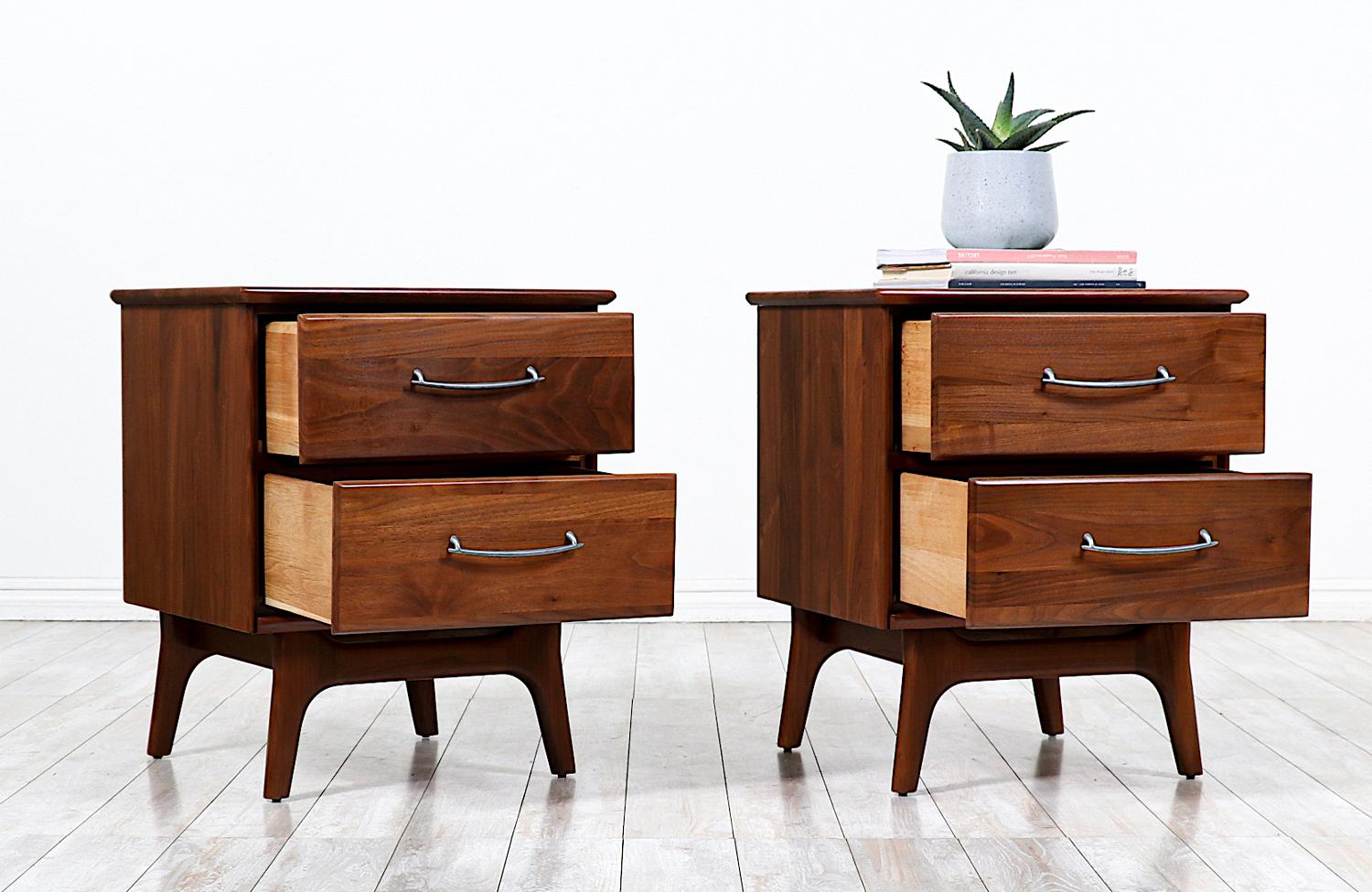 American Expertly Restored - Mid-Century Modern Walnut Night Stands by Ace-Hi For Sale