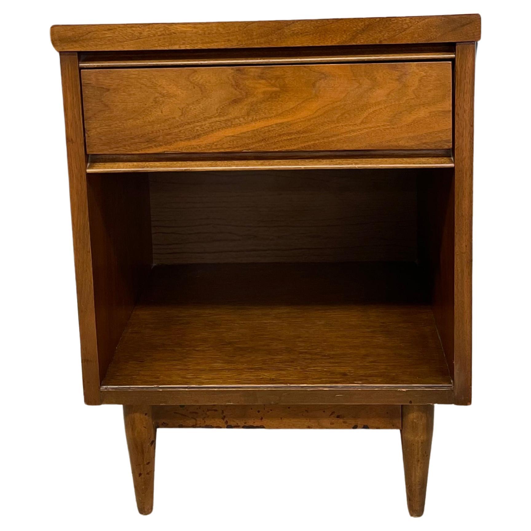 Mid-Century Modern Walnut Nightstand with Drawer and Open Cubby, 1950s For Sale