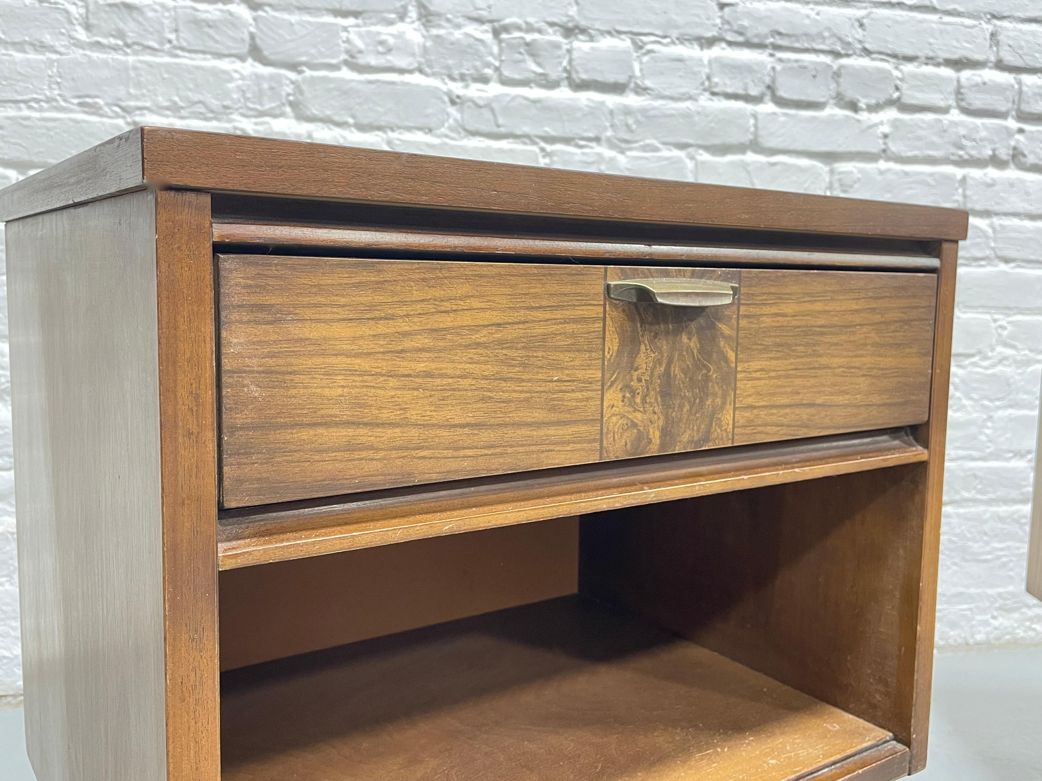 Mid Century MODERN Walnut NIGHTSTANDS, a PAIR, c. 1960's For Sale 1
