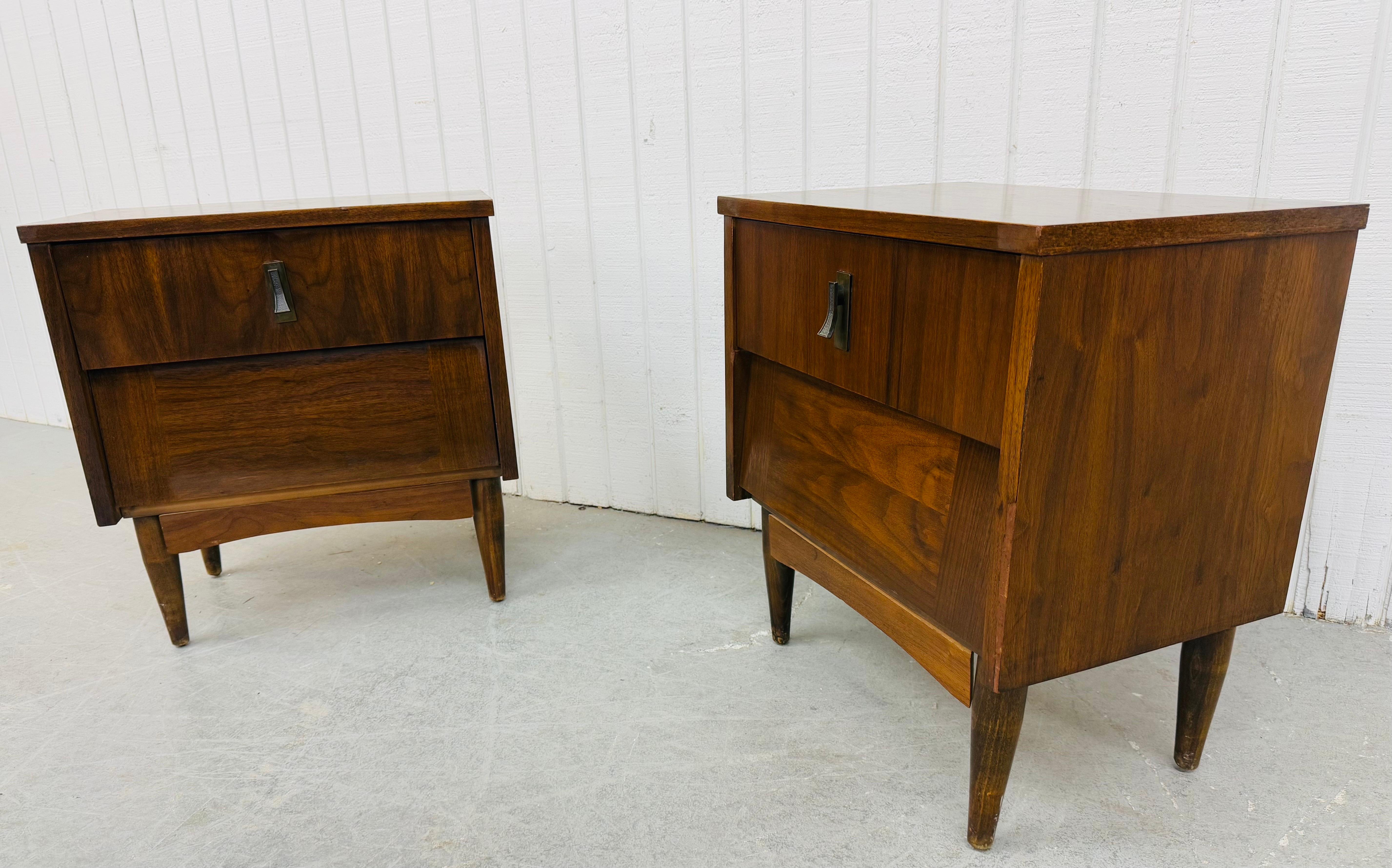 American Mid-Century Modern Walnut Nightstands - Set of 2 For Sale