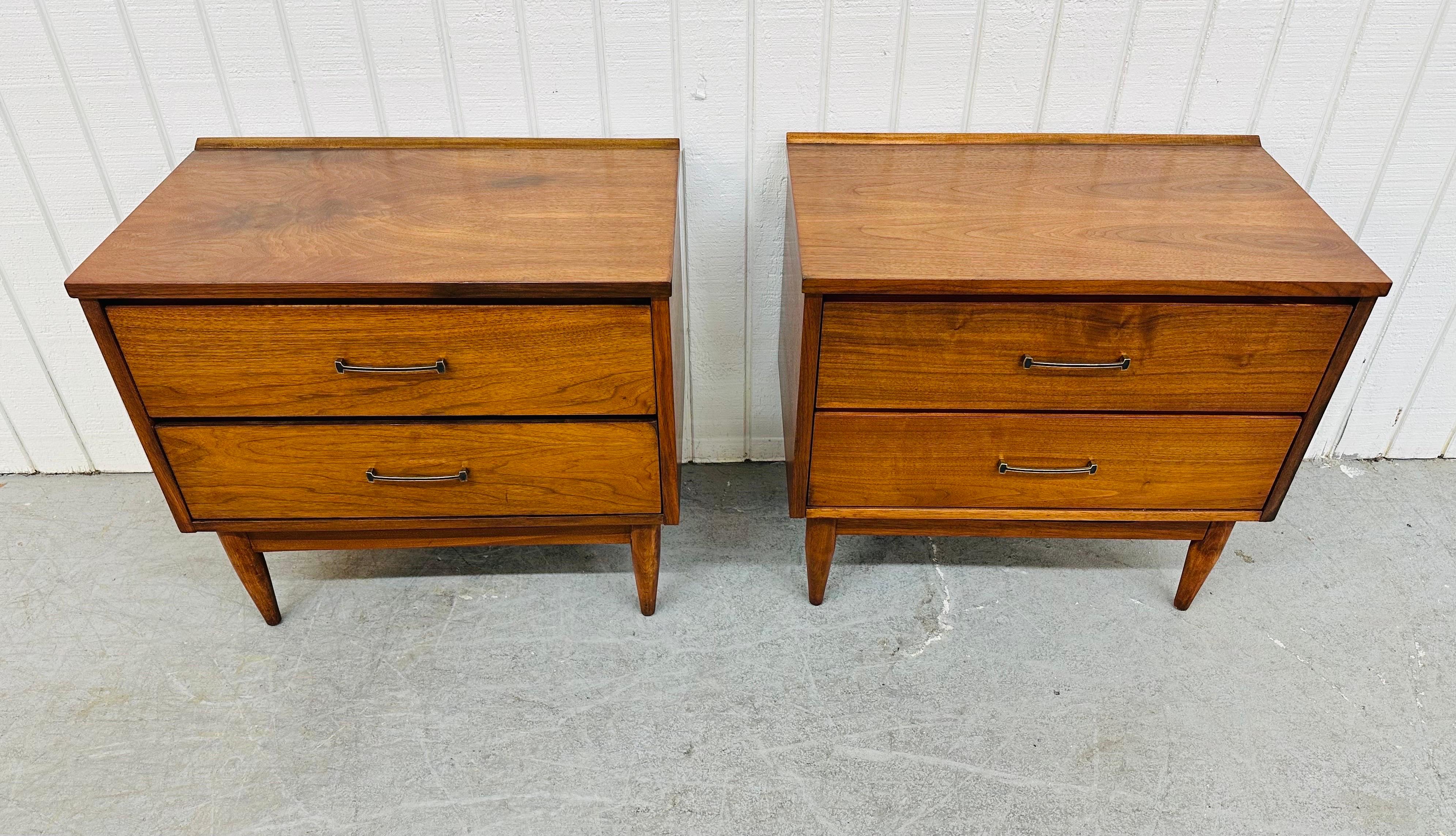 Mid-Century Modern Walnut Nightstands - Set of 2 2