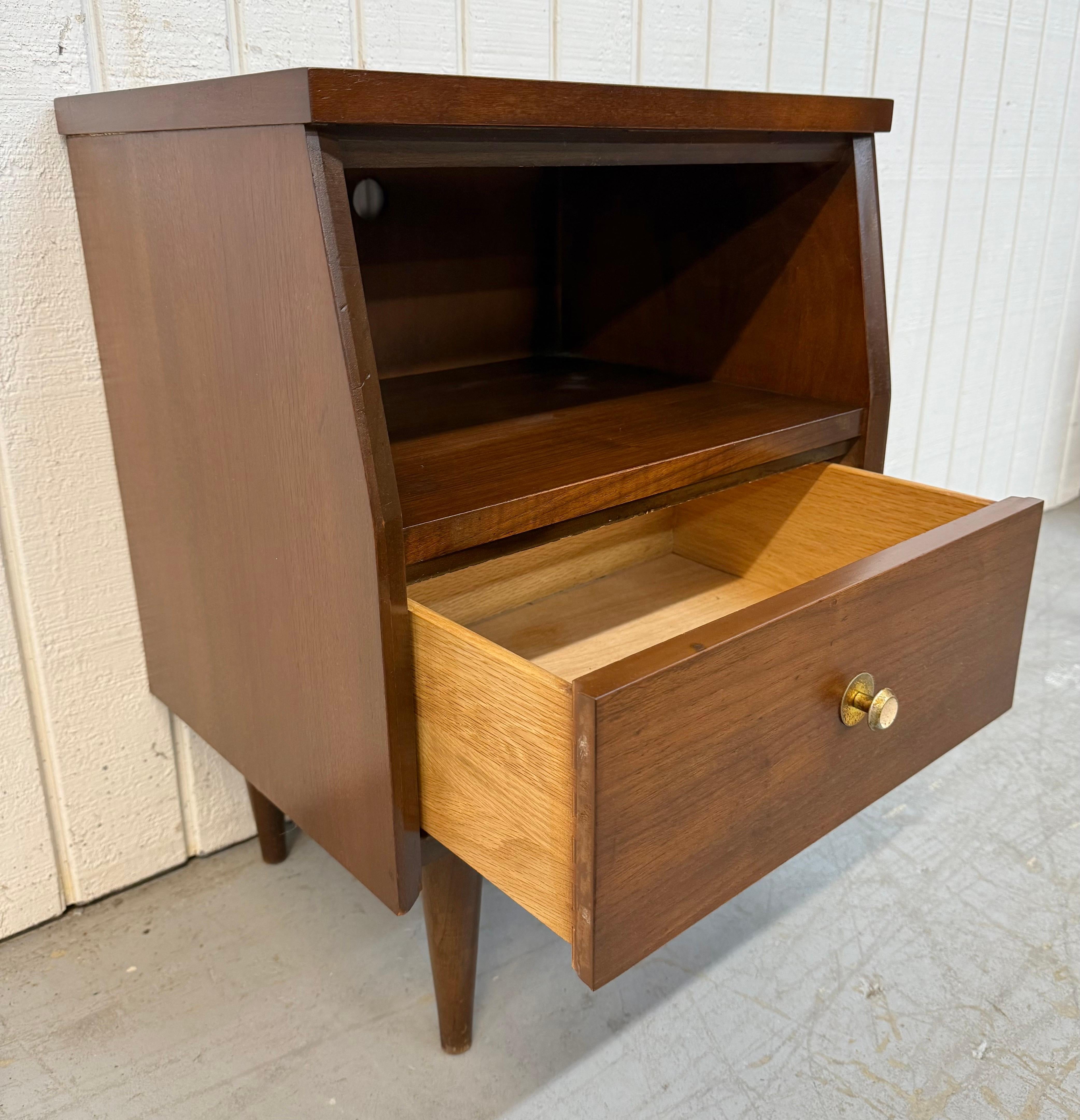 Mid-Century Modern Walnut Nightstands - Set of 2 2