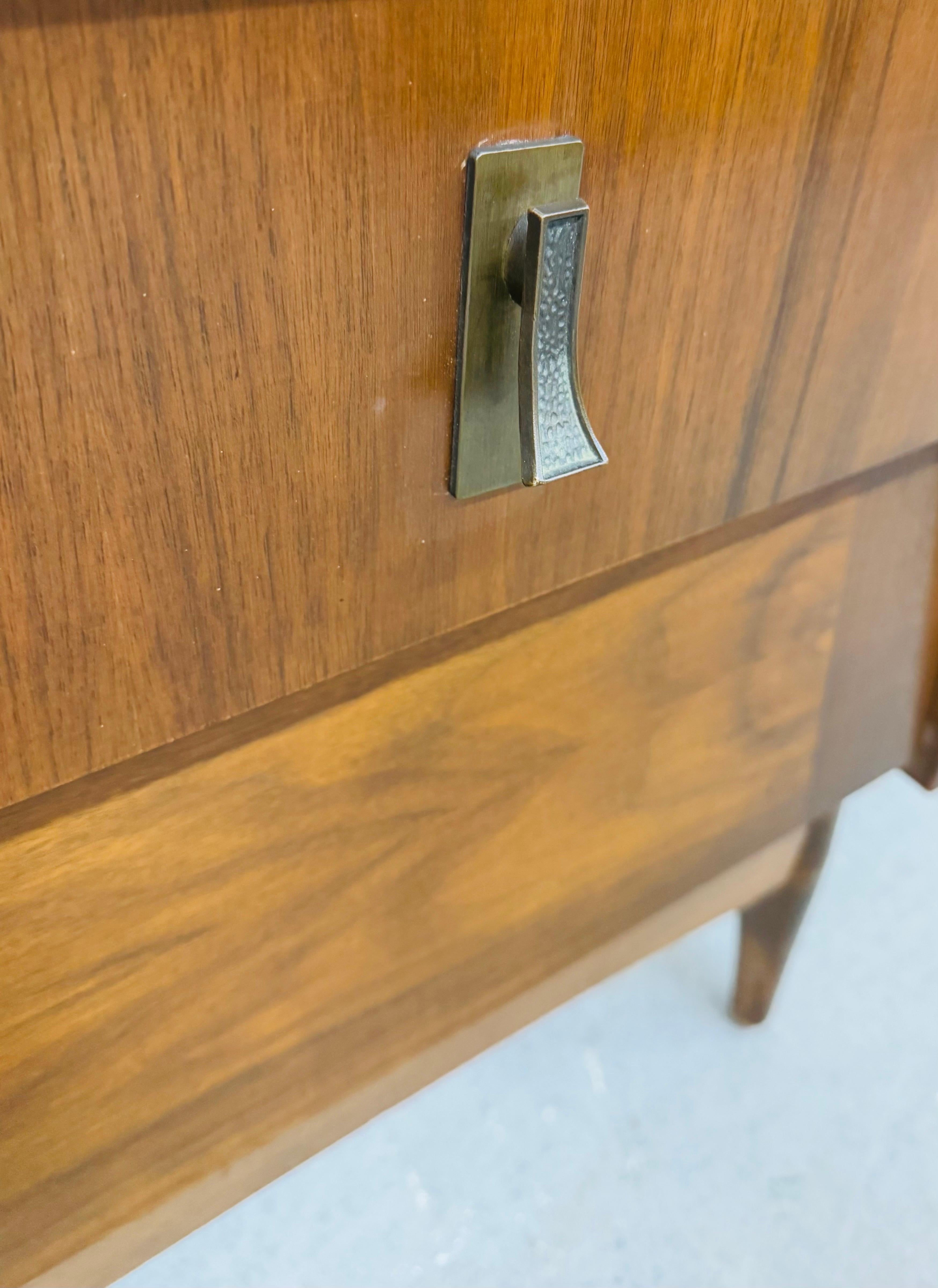 Mid-Century Modern Walnut Nightstands - Set of 2 For Sale 3