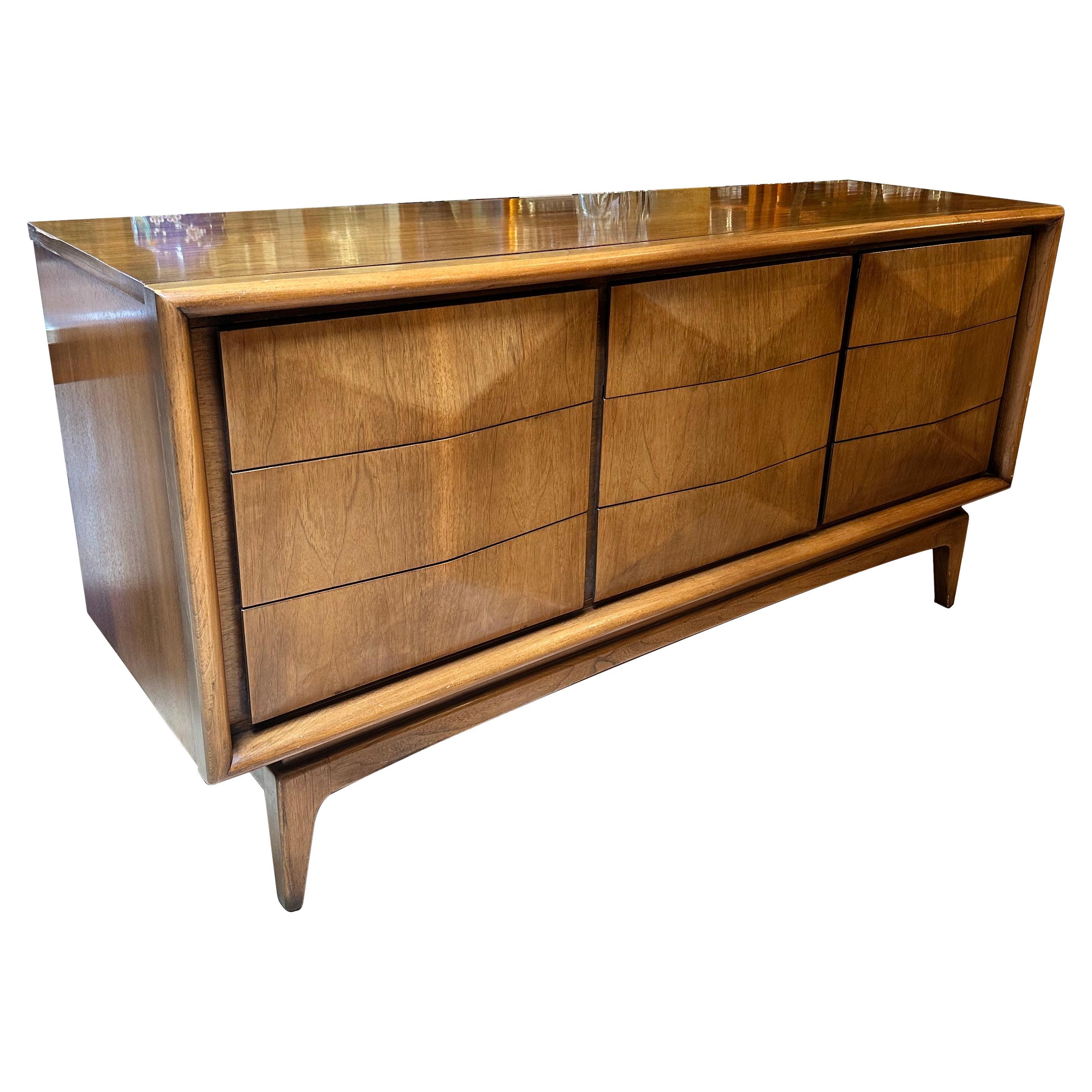 Mid-Century Modern Walnut Nine-Drawer Dresser with Diamond Sculpting by United