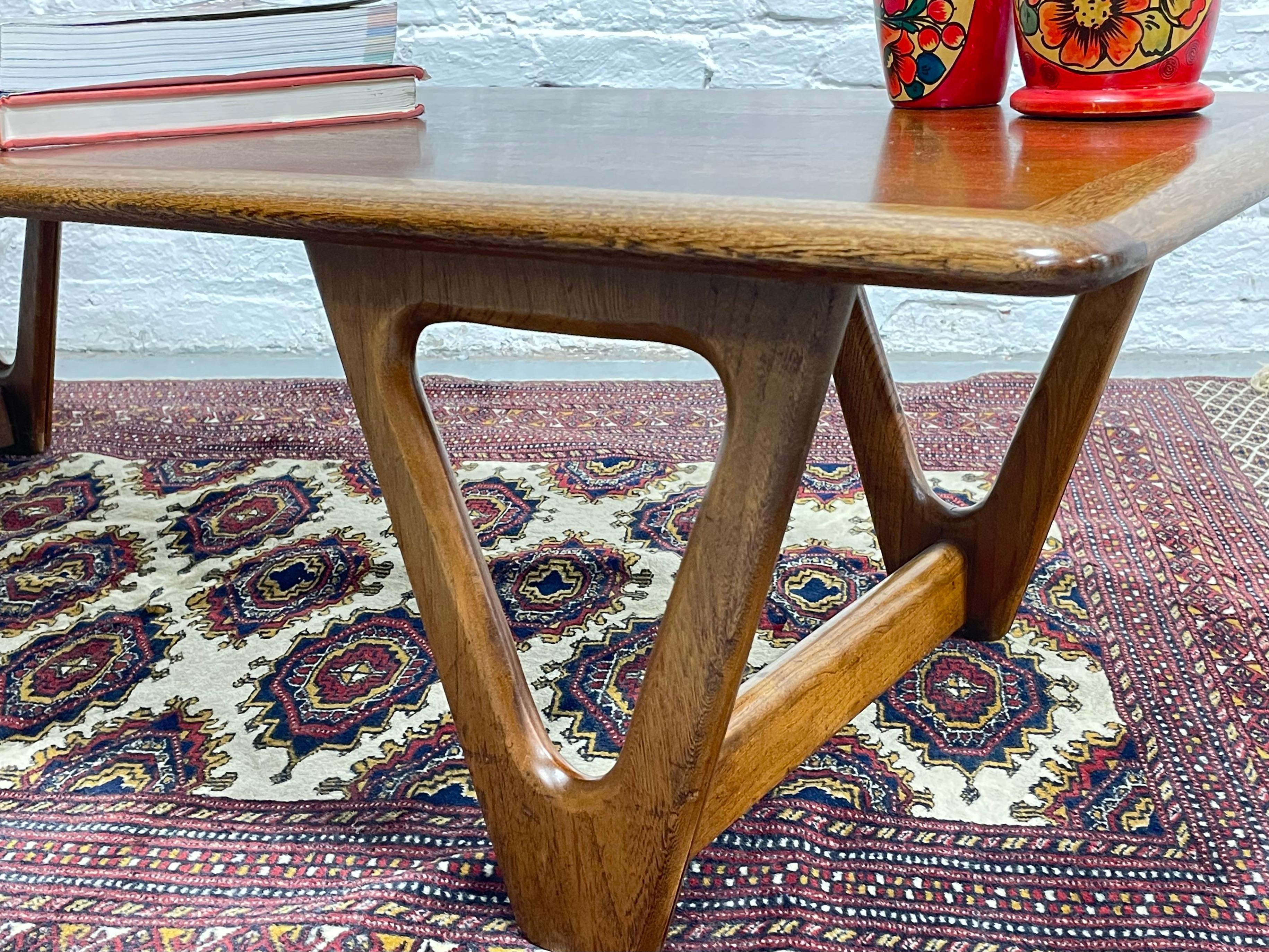 Mid Century Modern Walnut + Oak COFFEE TABLE by Lane Perception For Sale 2