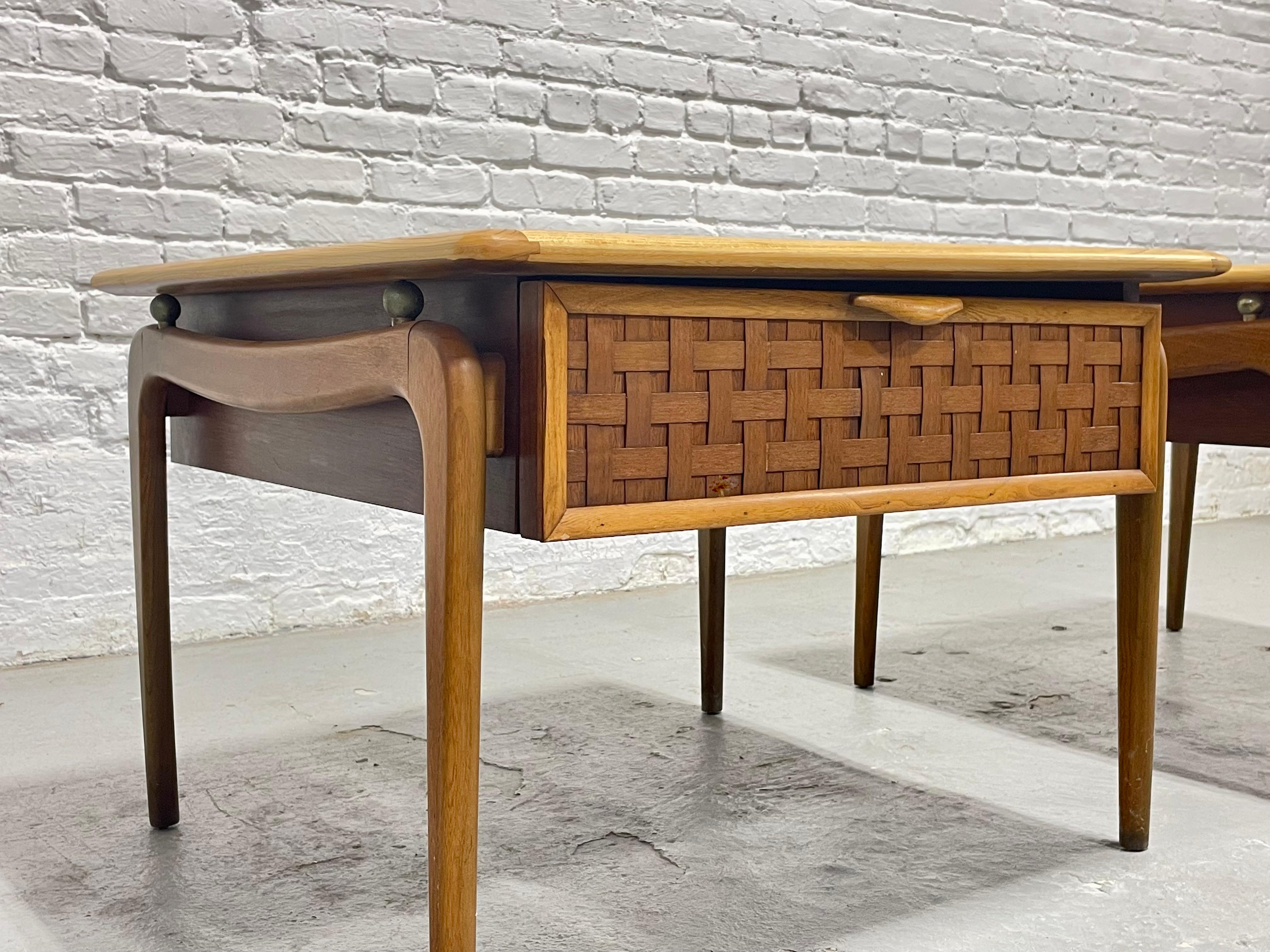 Quercia Tavolini in noce e quercia del Mid Century Modern - Lane's Perception di Warren Church in vendita