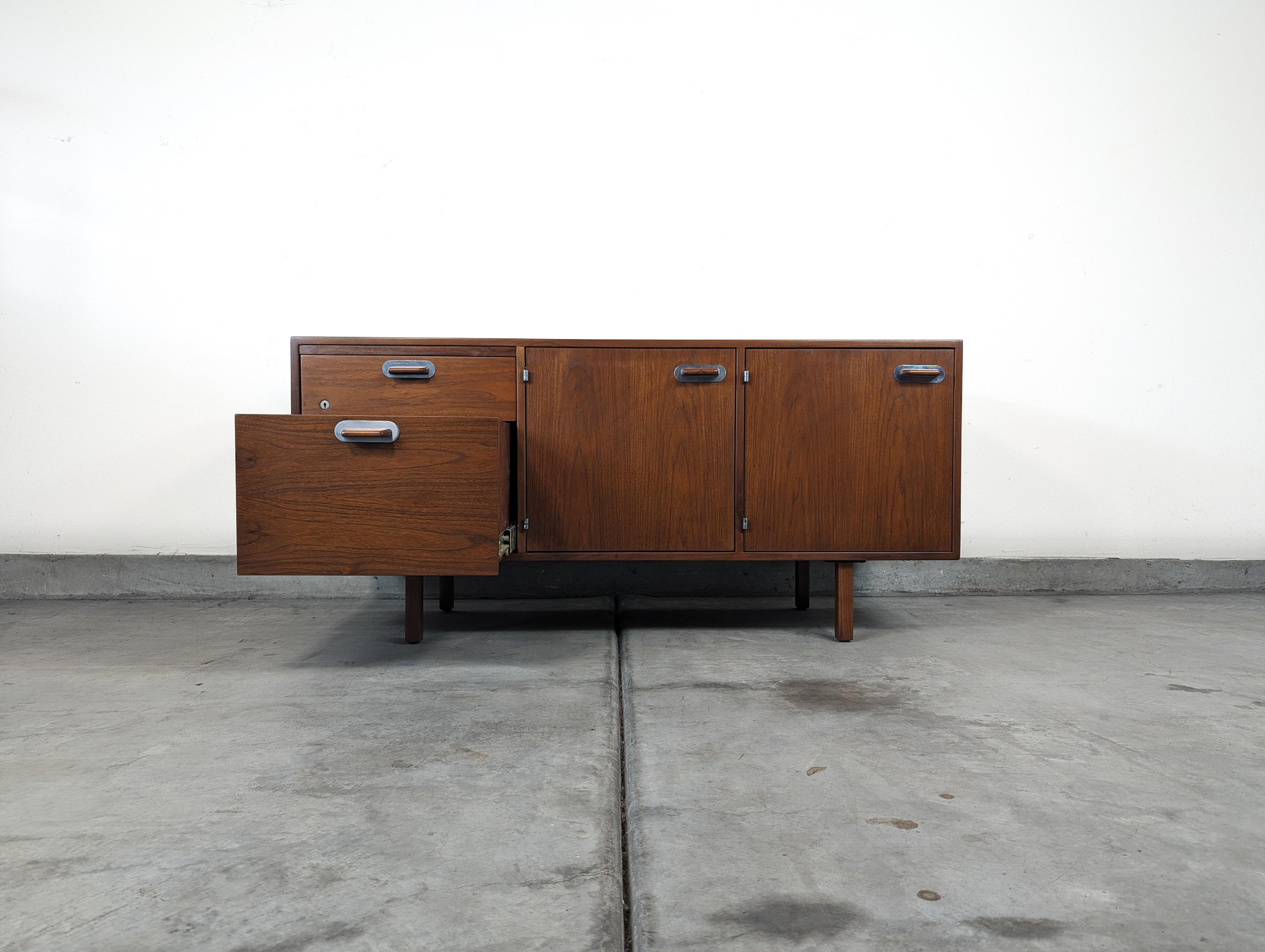 American Mid Century Modern Walnut Office Credenza by Jens Risom, c1960s For Sale
