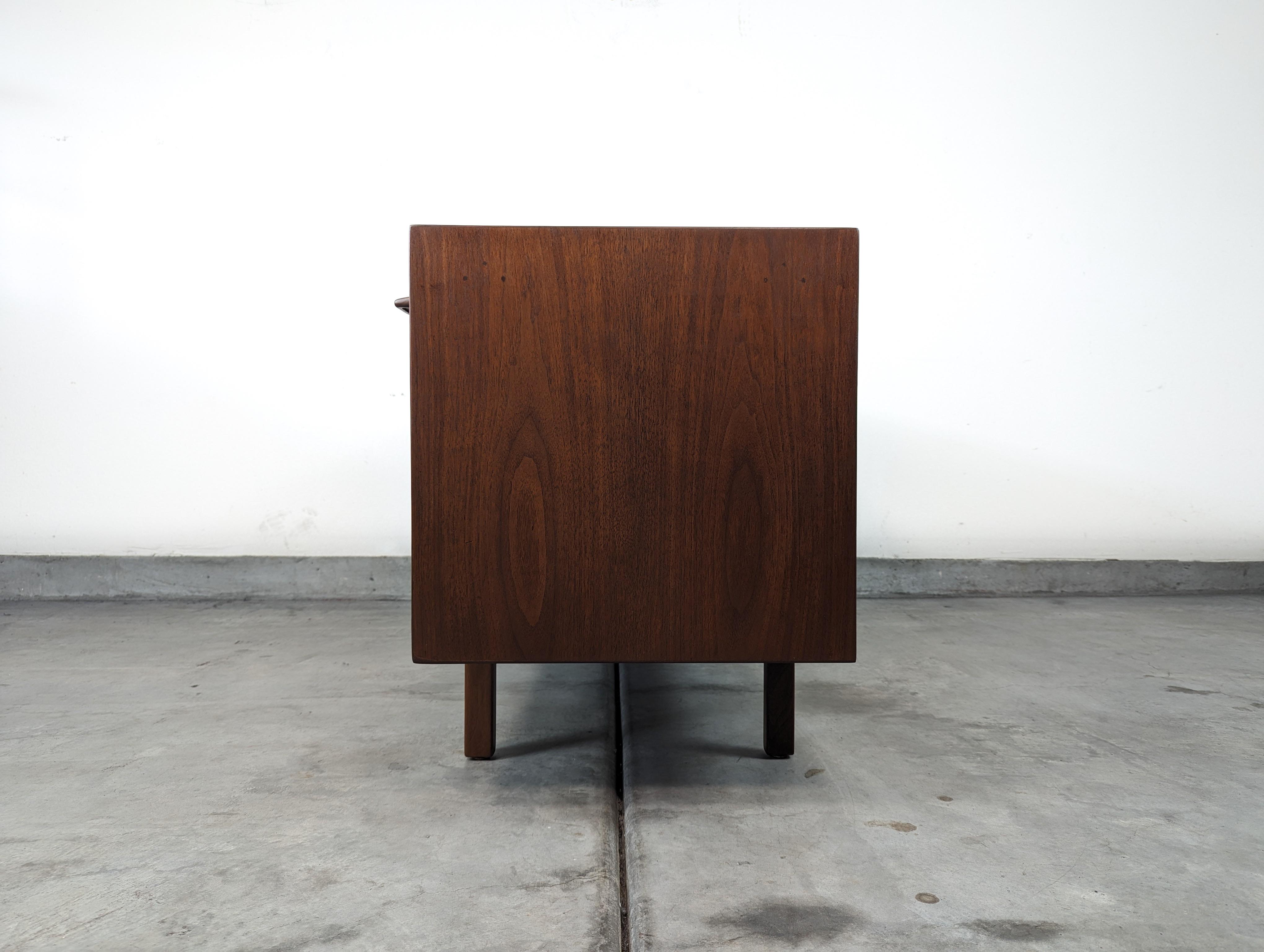 Mid Century Modern Walnut Office Credenza by Jens Risom, c1960s For Sale 1