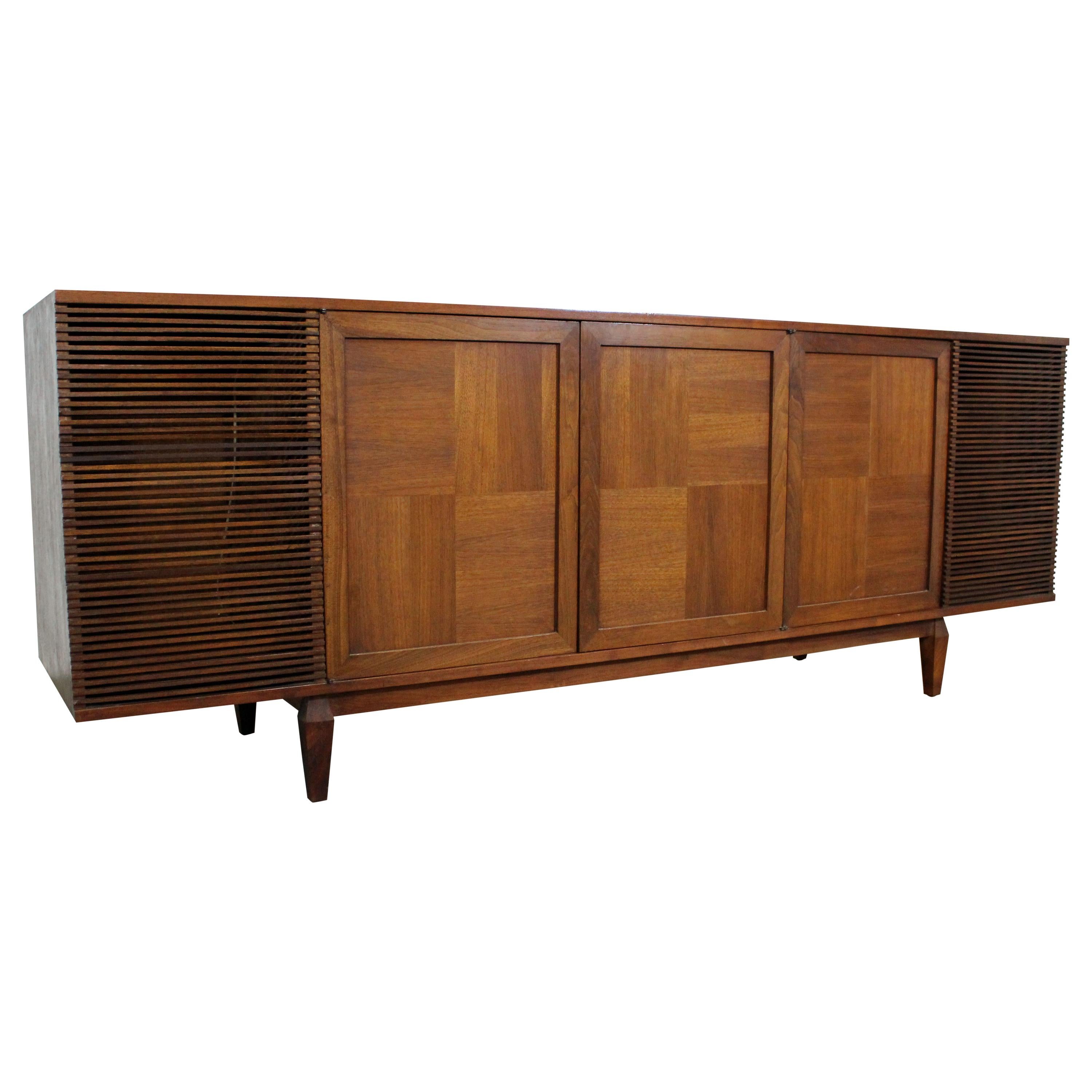 Mid-Century Modern Walnut Parqueted Credenza Bar Cabinet