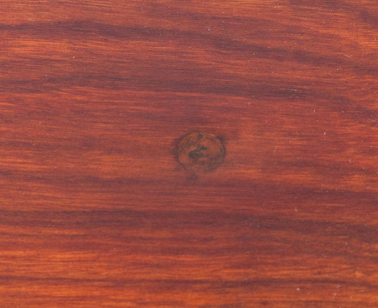 Mid-Century Modern Walnut Pedestal en vente 1