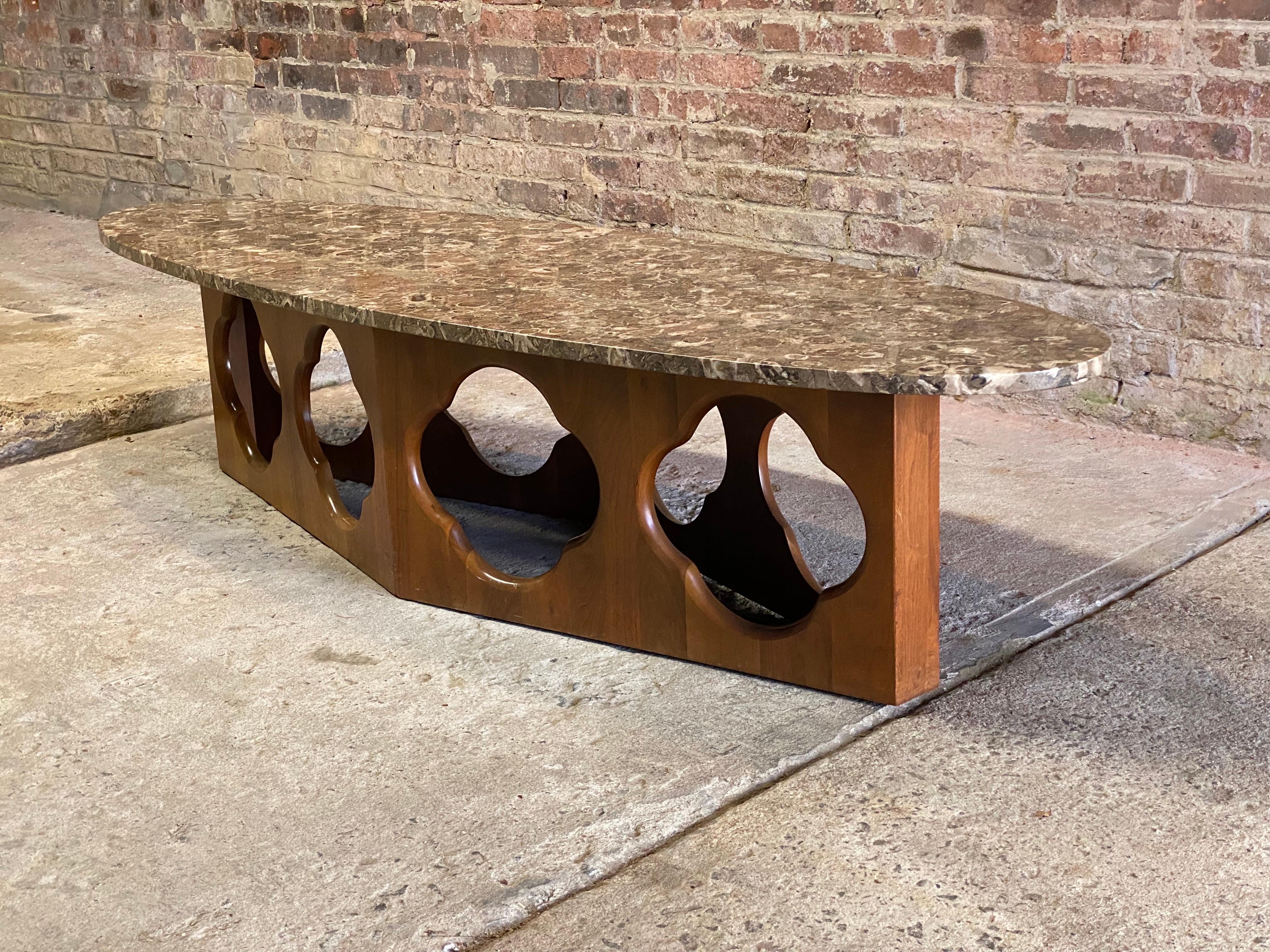 Polished Mid Century Modern Walnut Quatrefoil Base with Oval Marble Top Coffee Table For Sale