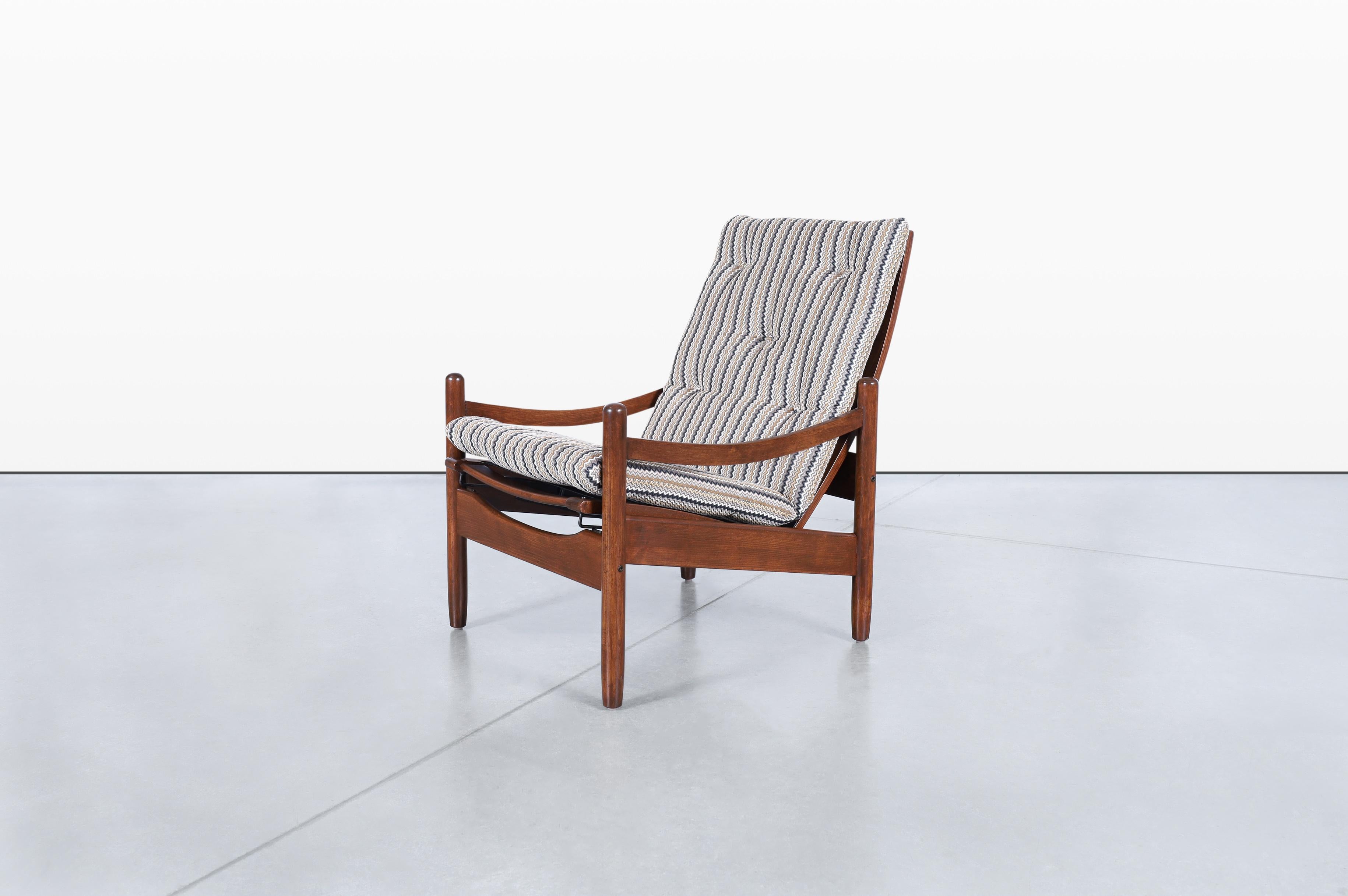 Sillones reclinables de nogal modernos de mediados de siglo mediados del siglo XX en venta