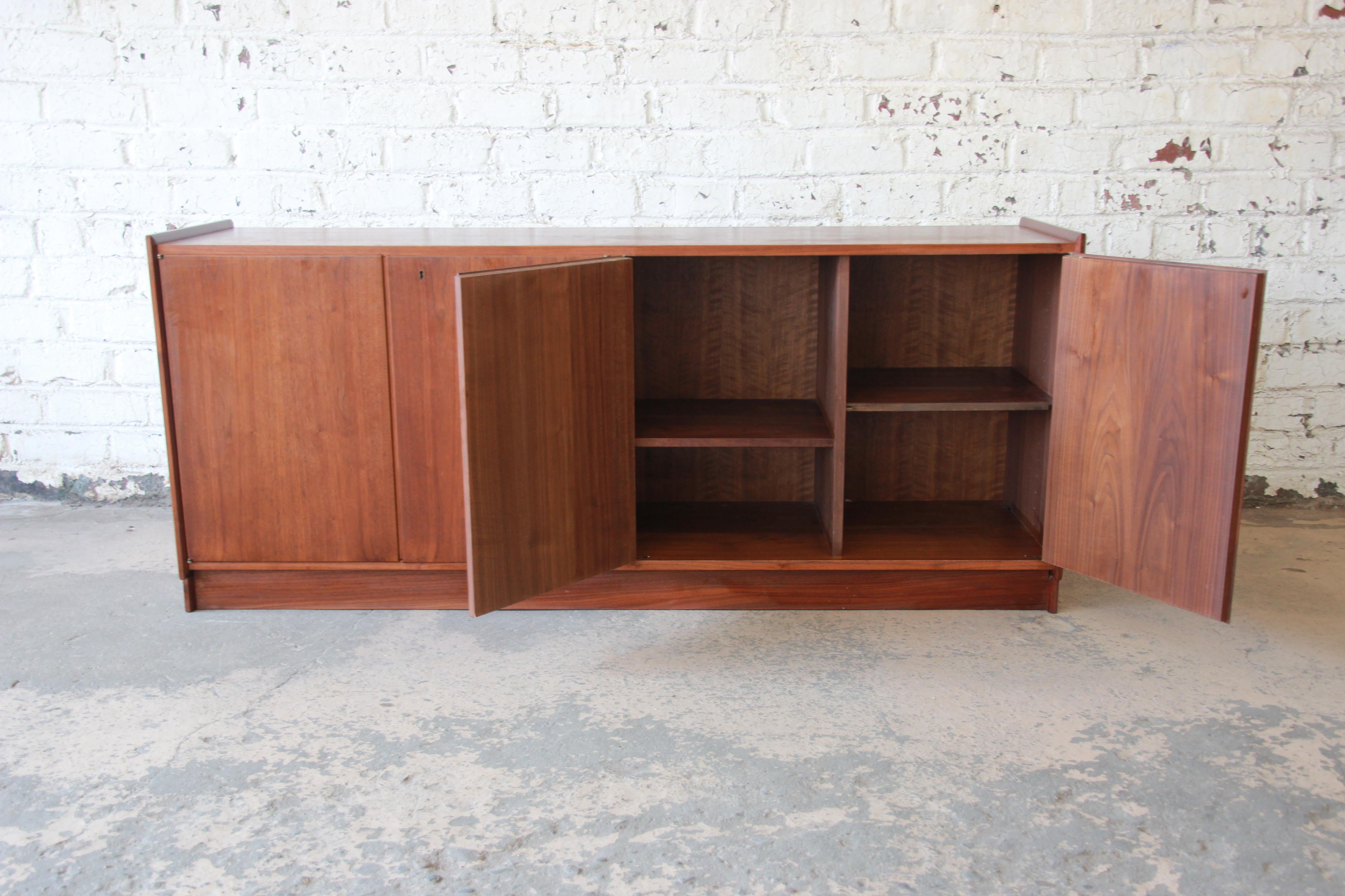 Mid-Century Modern Walnut Record Cabinet, Credenza, or Bar Cabinet 6