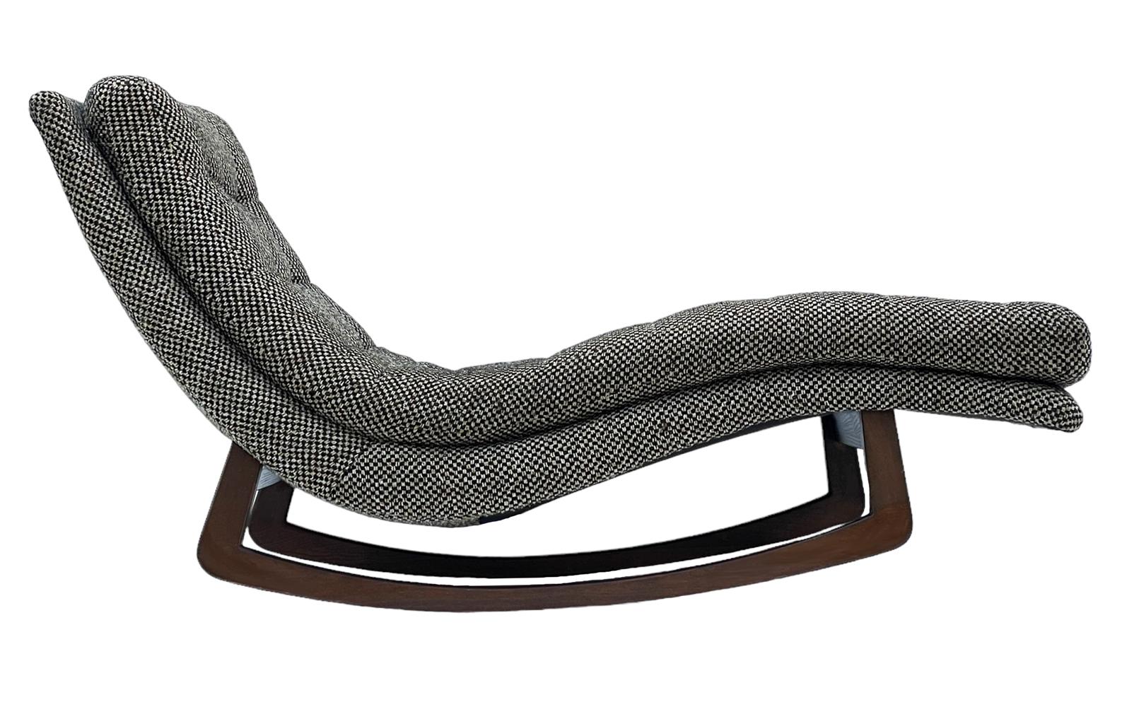 Late 20th Century Mid Century Modern Walnut Rocking Chaise Lounge Chair after Adrian Pearsall For Sale