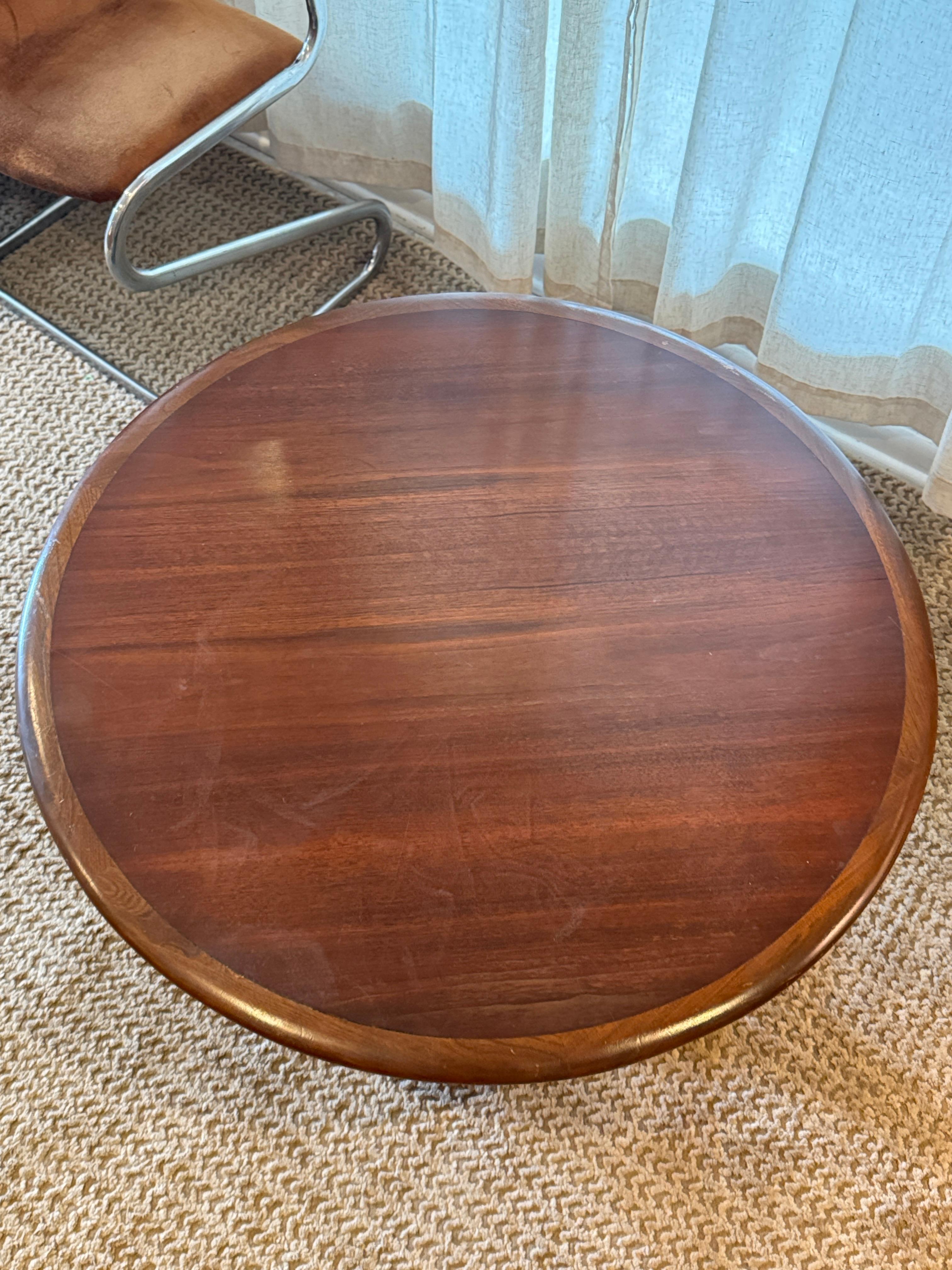 Wood Mid century modern walnut round coffee table by Lane from Perception line For Sale