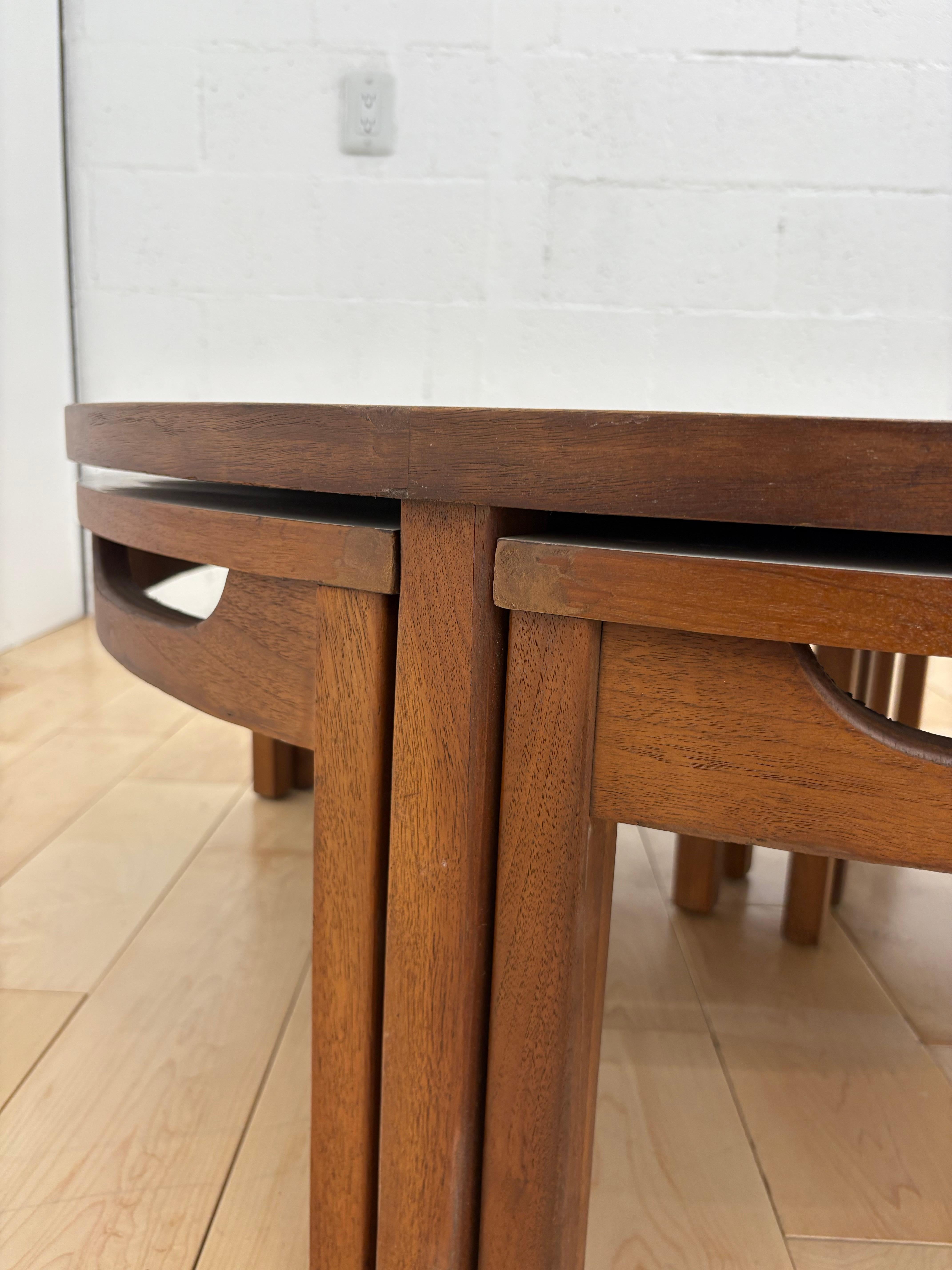 Mid-Century Modern Walnut Round Coffee Table with Nesting Tables, 1960s 4