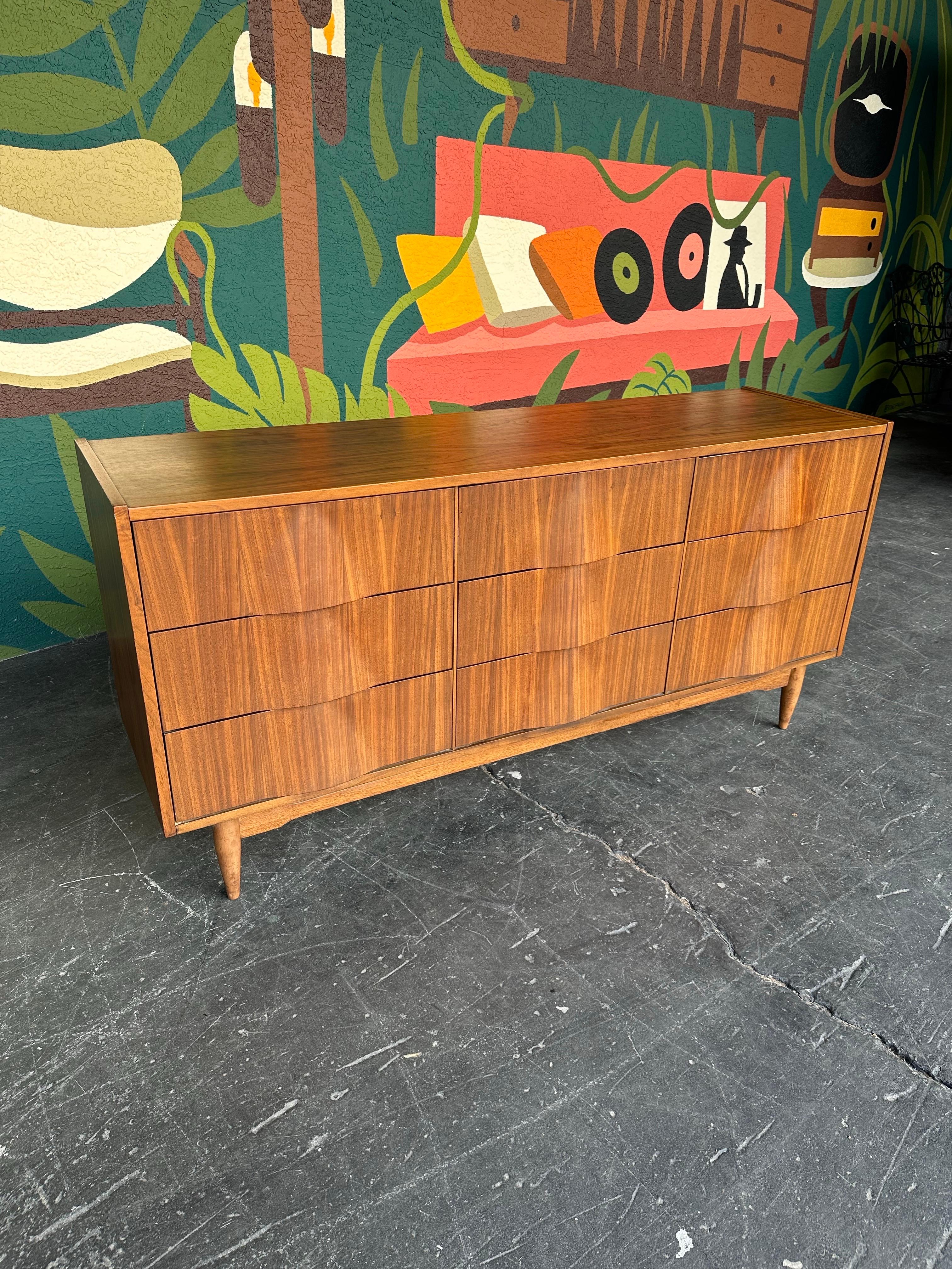 Mid-Century Modern Mid Century Modern Walnut Sculpted Front 9 Drawer Dresser