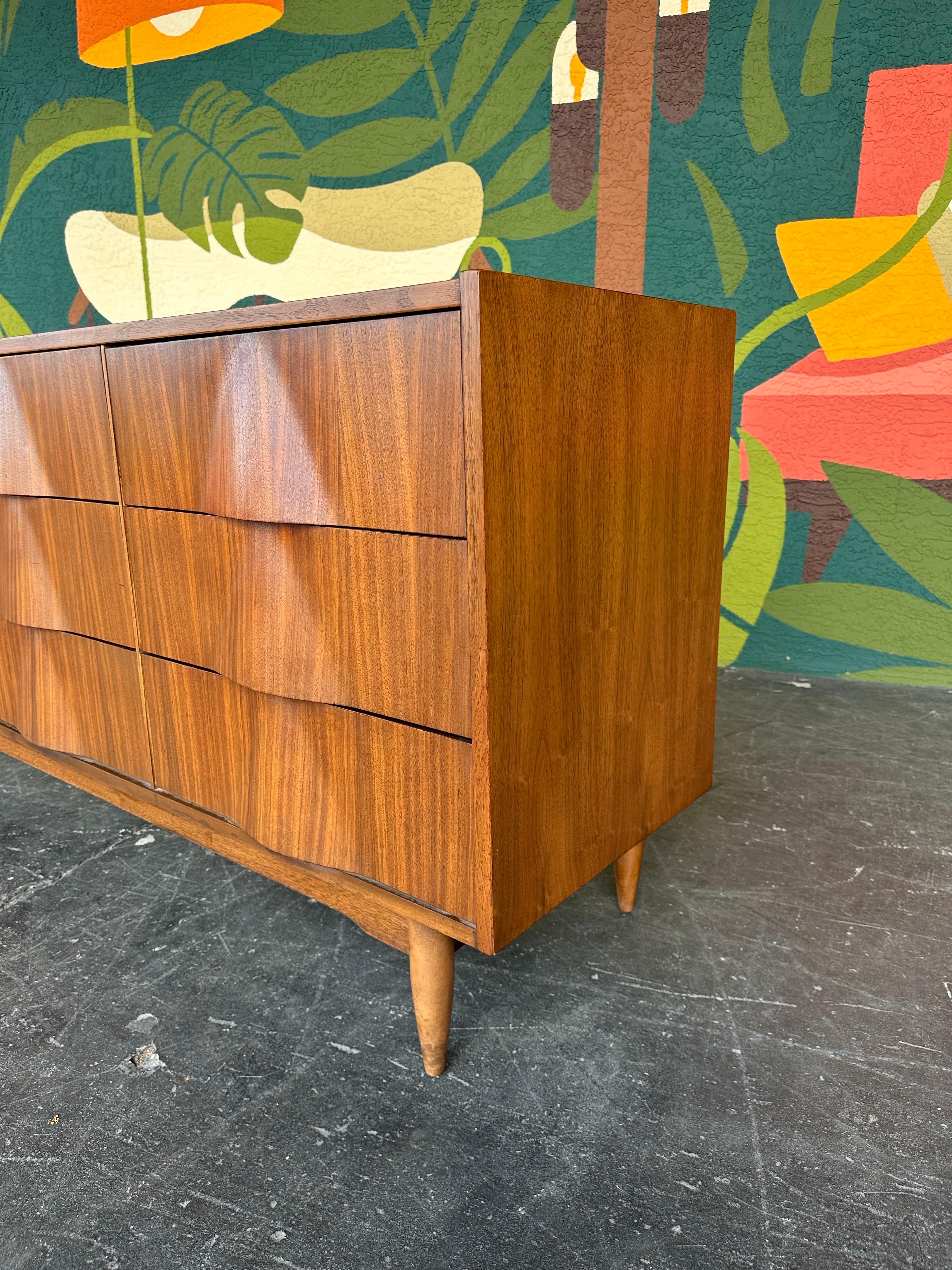 Mid Century Modern Walnut Sculpted Front 9 Drawer Dresser 1