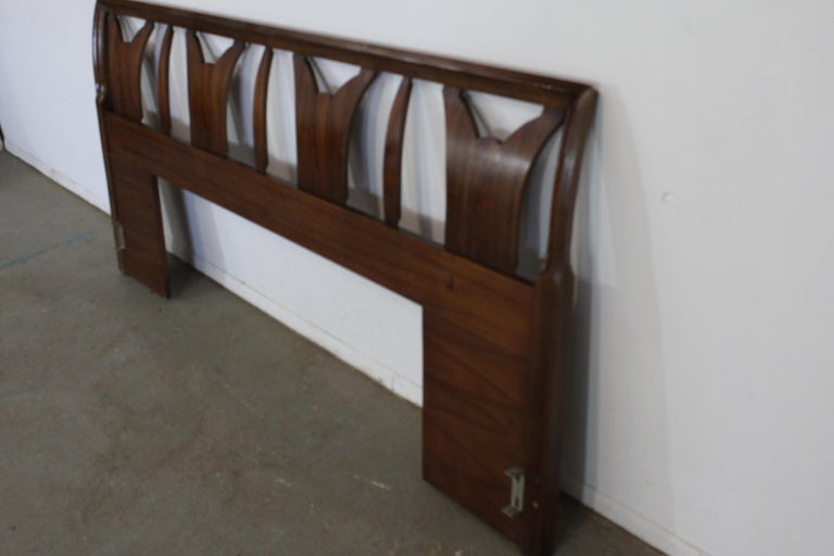 Mid-20th Century Mid-Century Modern Walnut Sculpted King Size Bed / Headboard For Sale