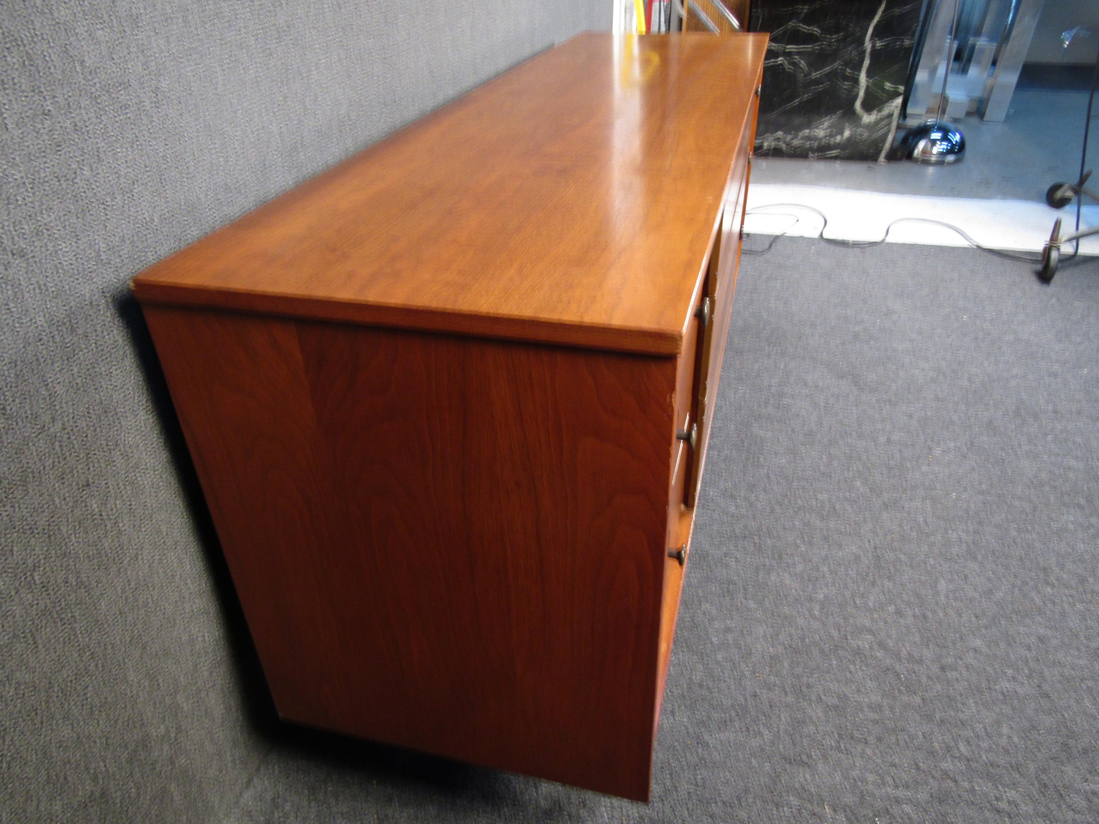 Mid-Century Walnut Server by Hooker Furniture 4