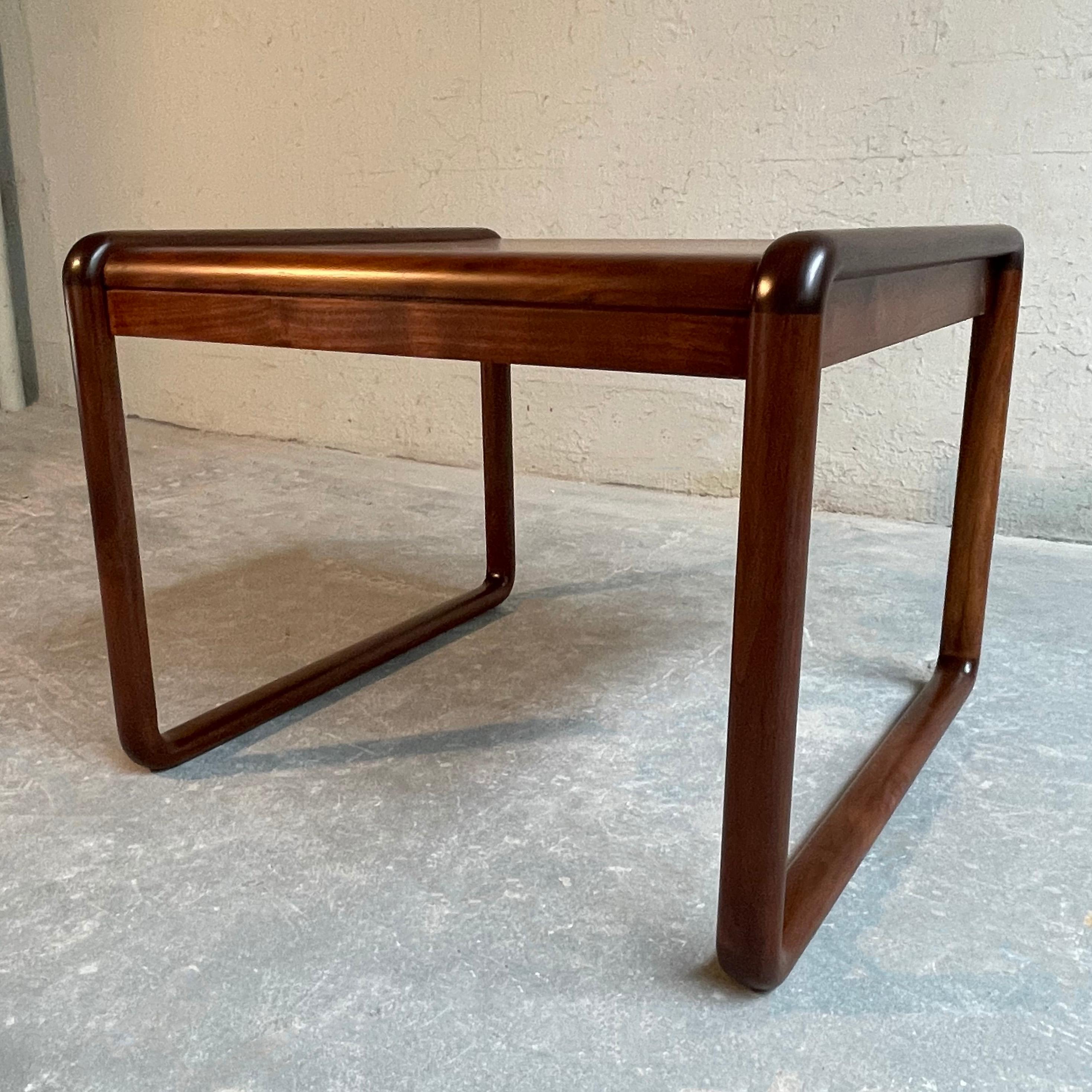 Mid-Century Modern Walnut Side Table by Gunlocke For Sale 2