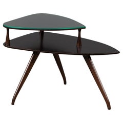 Table d'appoint en noyer The Moderns