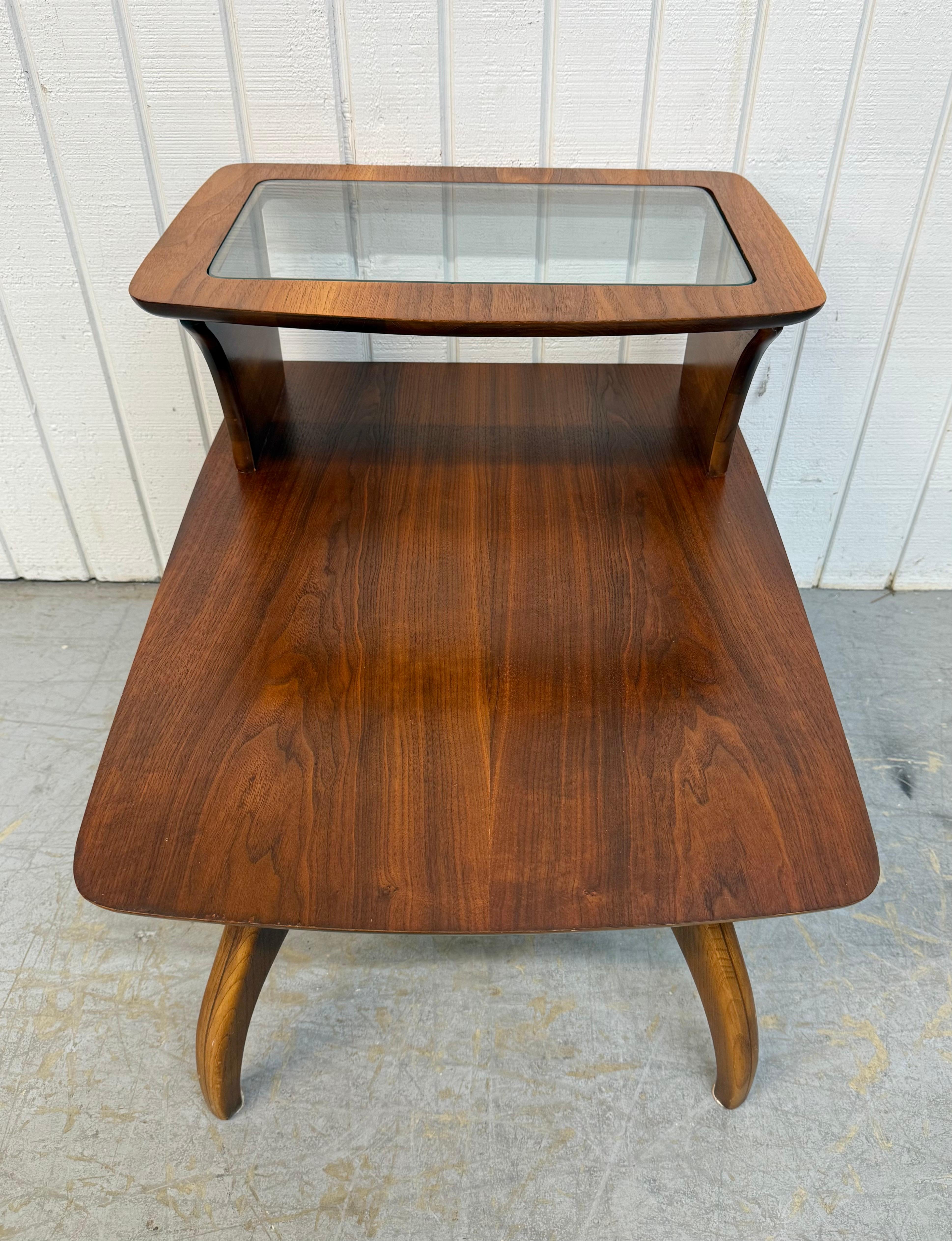 Mesas auxiliares de nogal modernas de mediados de siglo - Lote de 2 en Bueno estado para la venta en Clarksboro, NJ