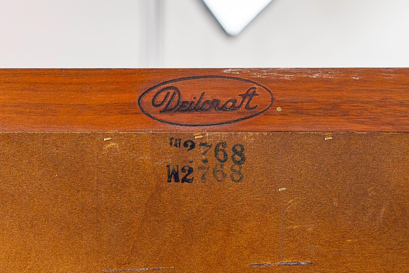 Mid-Century Modern Walnut Sideboard by Deilcraft For Sale 8