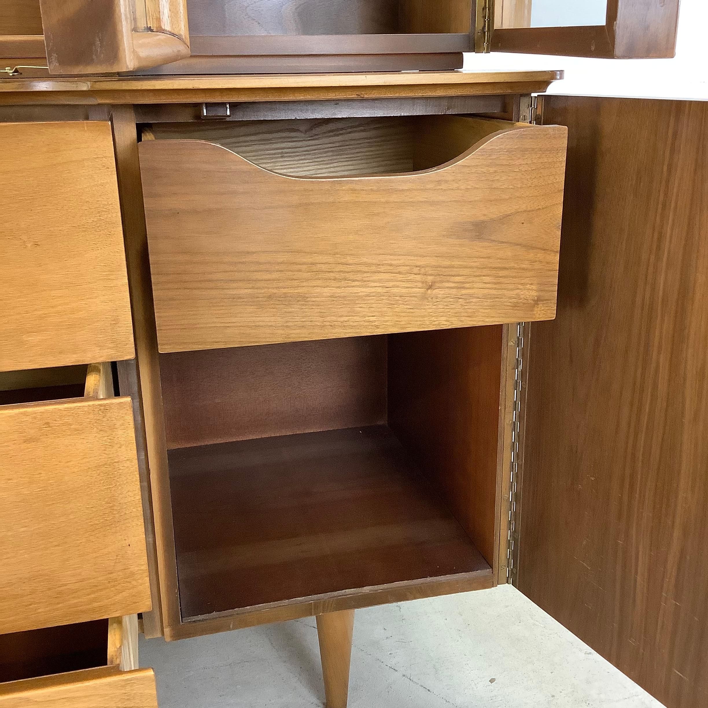 Mid-Century Modern Walnut Sideboard with Display Topper 7