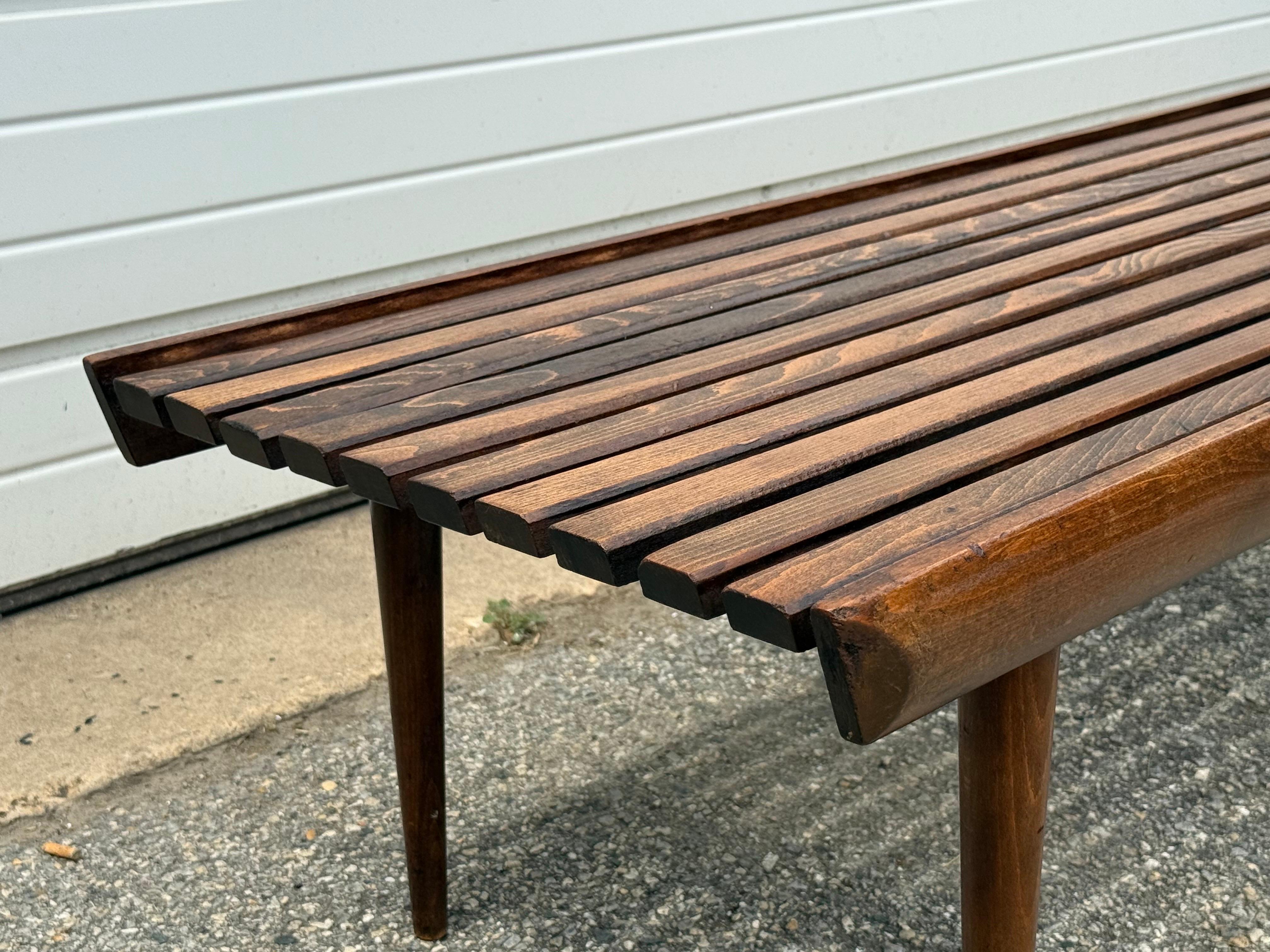 Mid-Century Modern Walnuss Latten 60