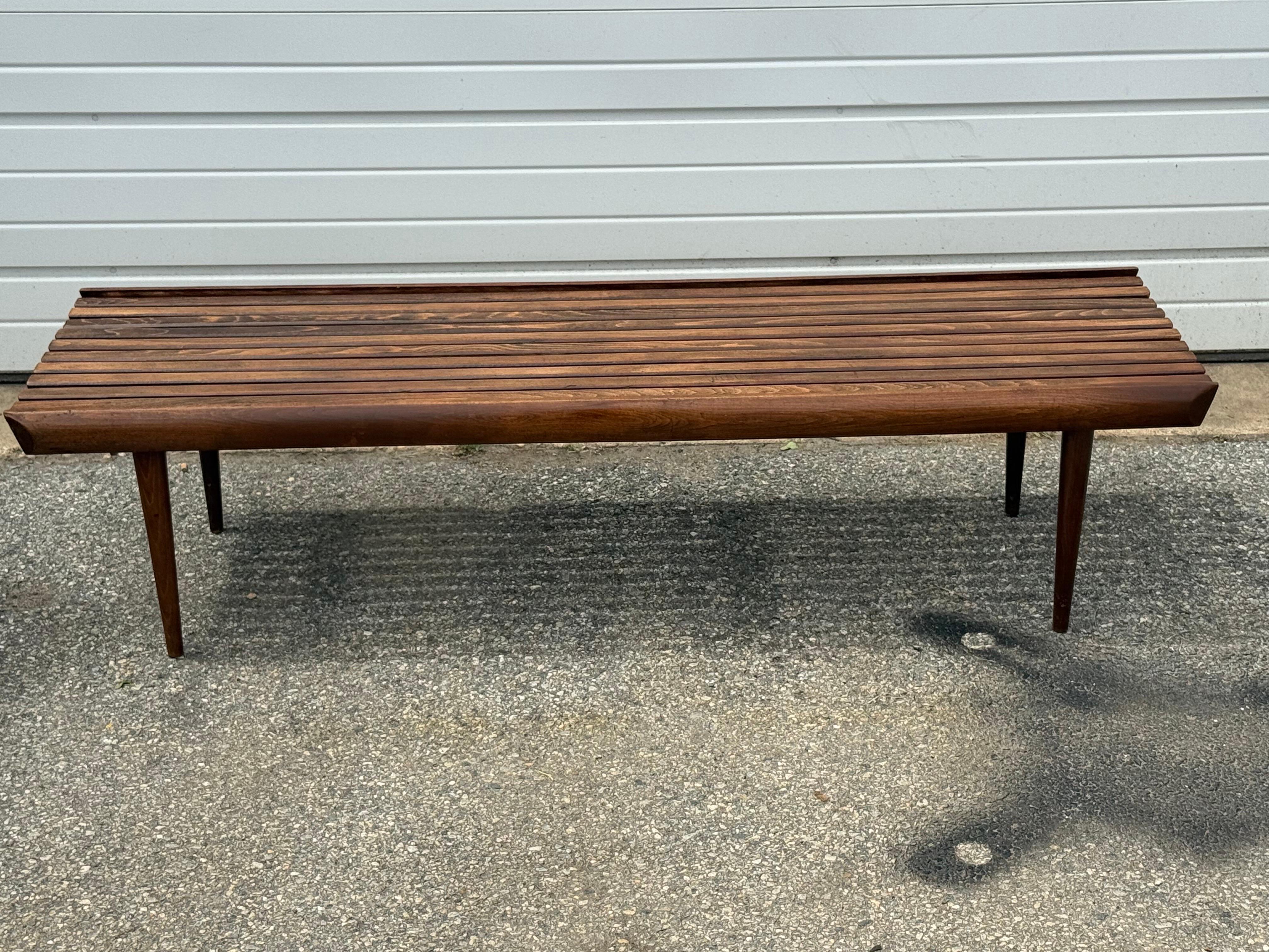 Mid-Century Modern Walnuss Latten 60
