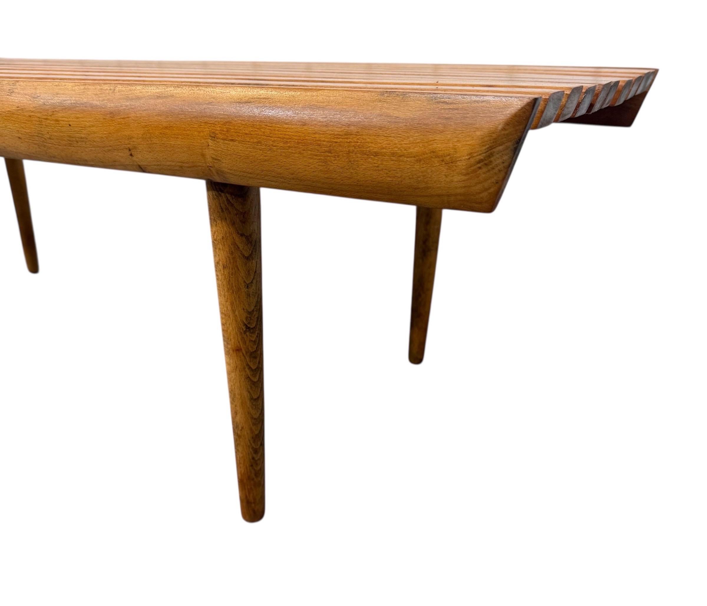 20ième siècle Table basse à lattes en noyer The Moderns en vente