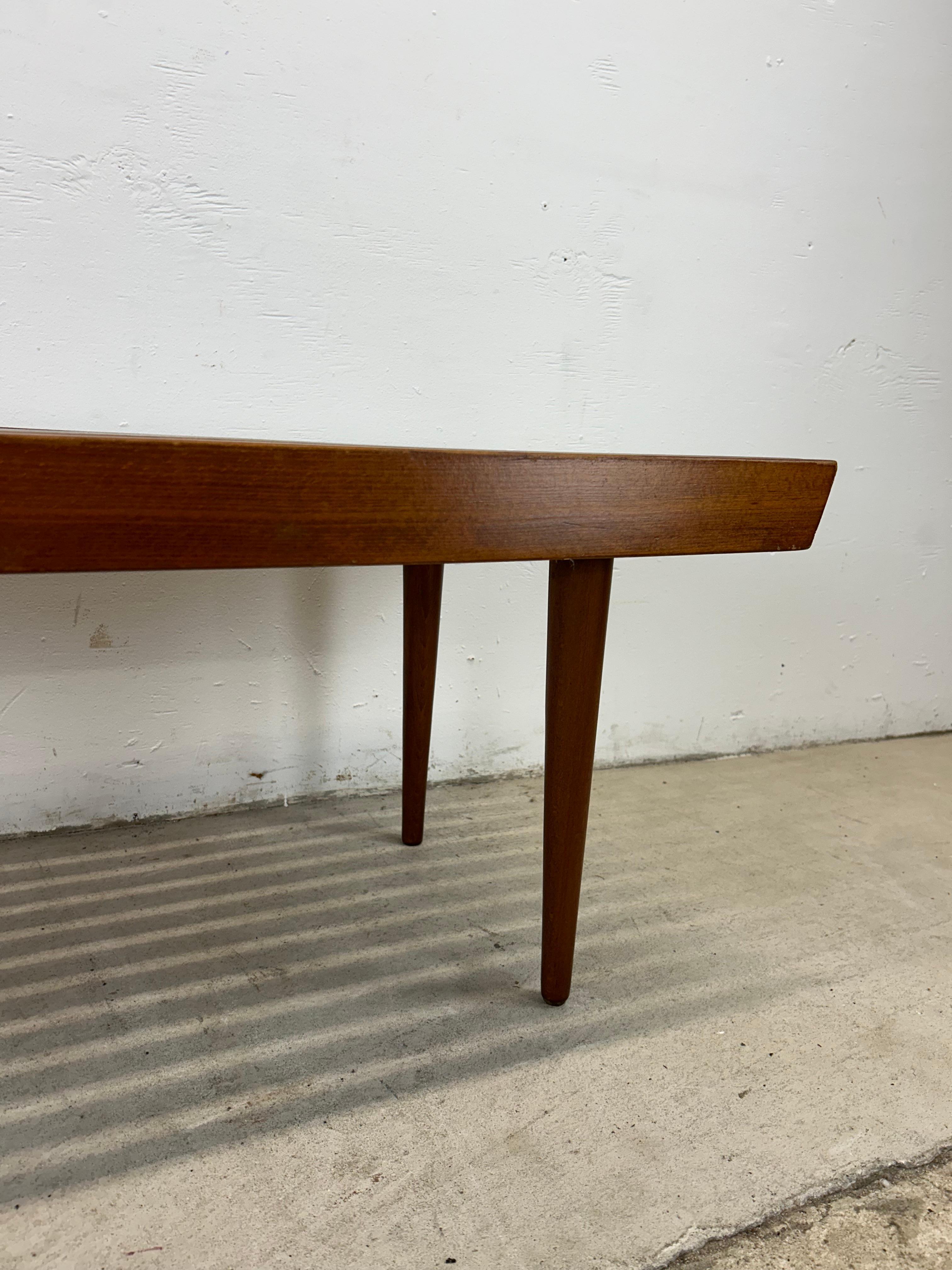 Banc à lattes en noyer moderne du milieu du siècle d'après Adrian Pearsall en vente 5