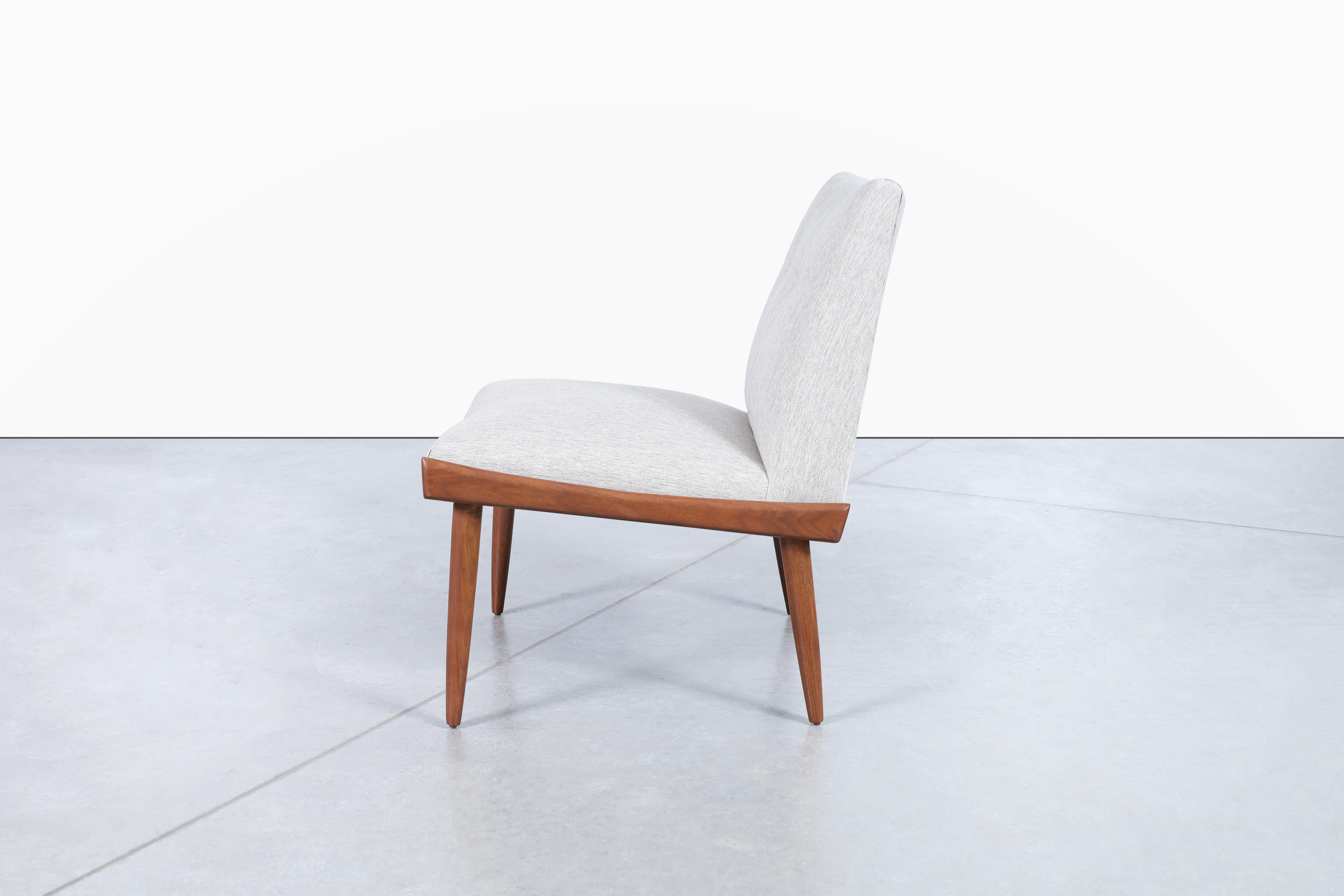Mid-Century Modern Walnut Slipper Chairs by Kroehler For Sale 2