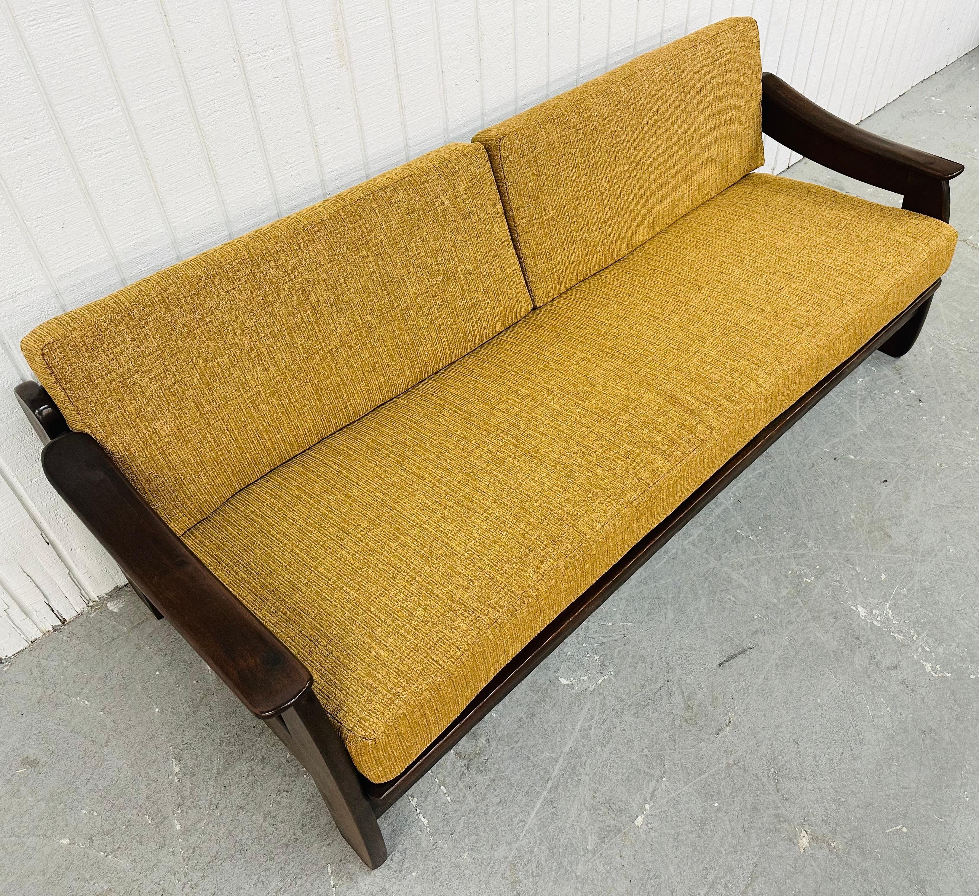 Mid-Century Modern Walnut Sofa In Good Condition In Clarksboro, NJ