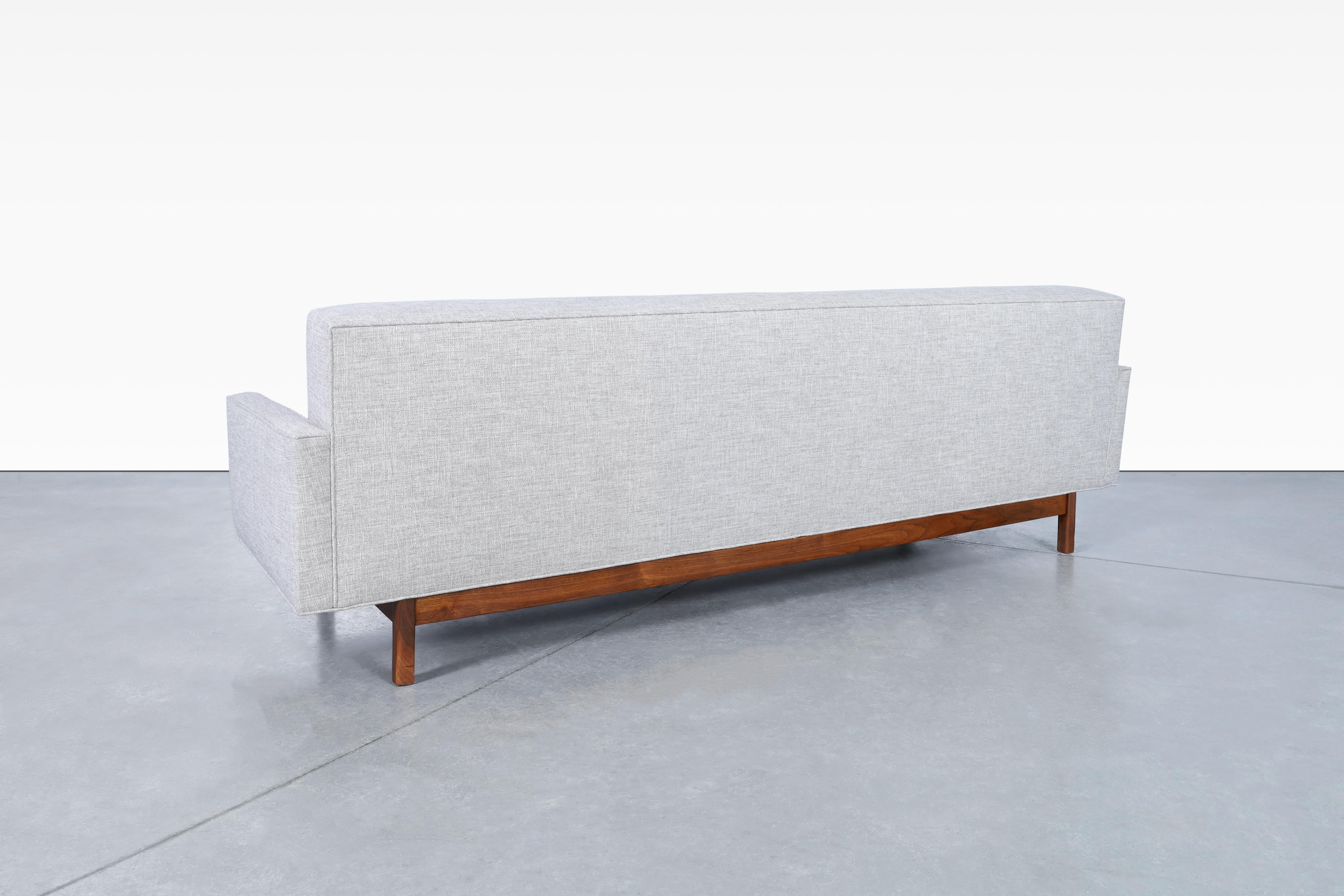 Mid-Century Modern Walnut Sofa For Sale 1