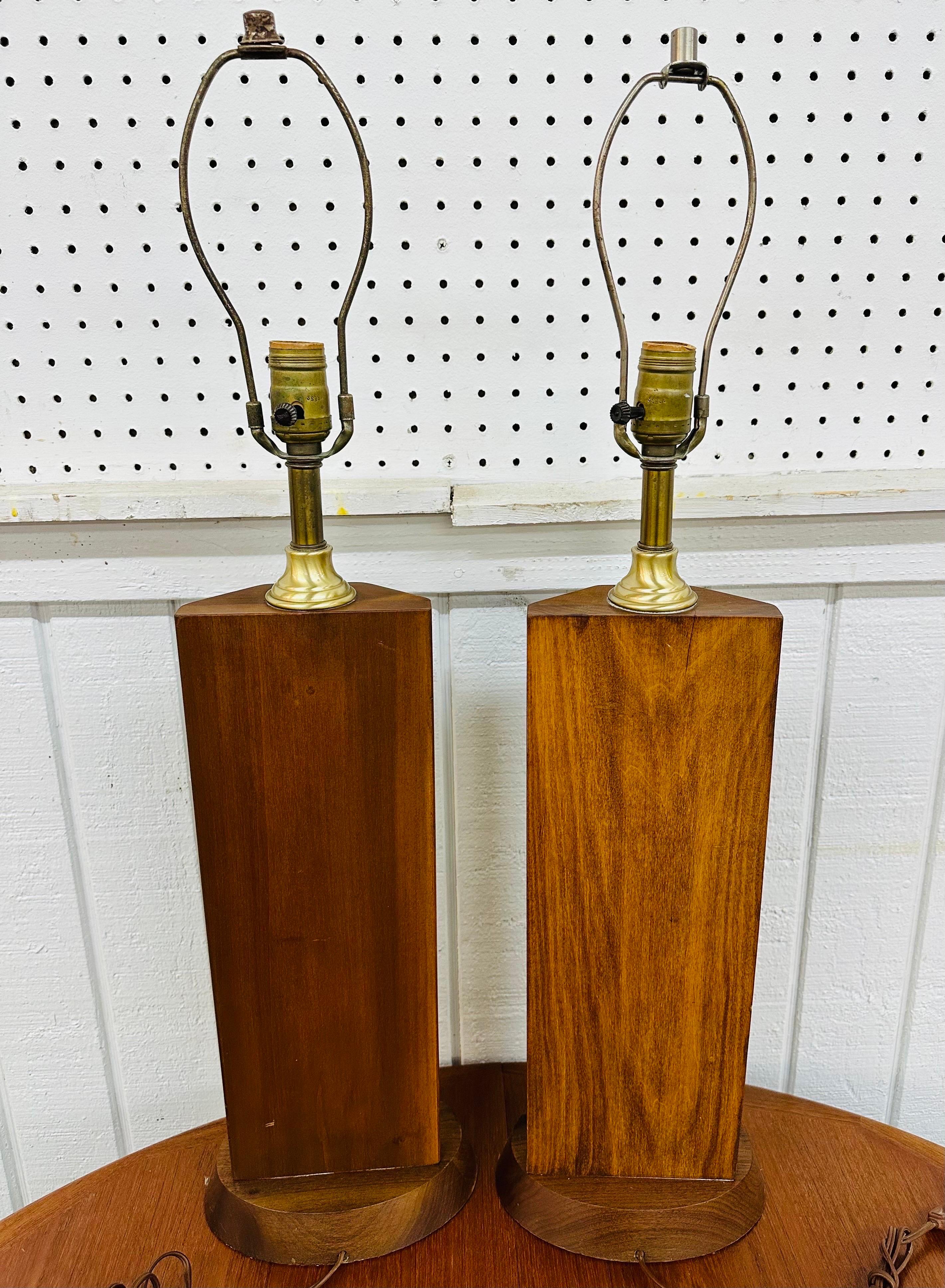 American Mid-Century Modern Walnut Stained Glass Table Lamps - Set of 2 For Sale