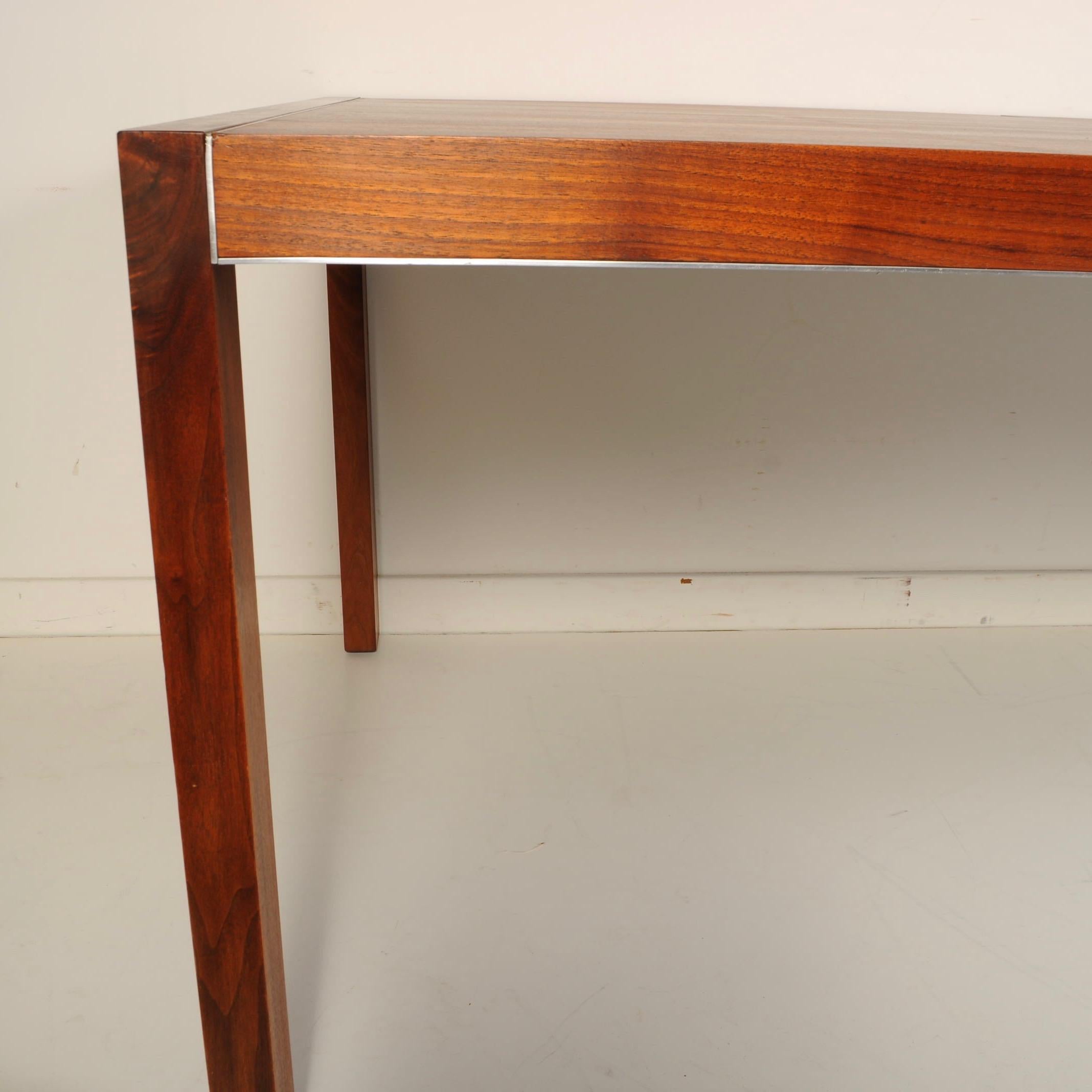 Mid-Century Modern Style Walnut and Stainless Steel Parsons Dining Table In Good Condition In New London, CT