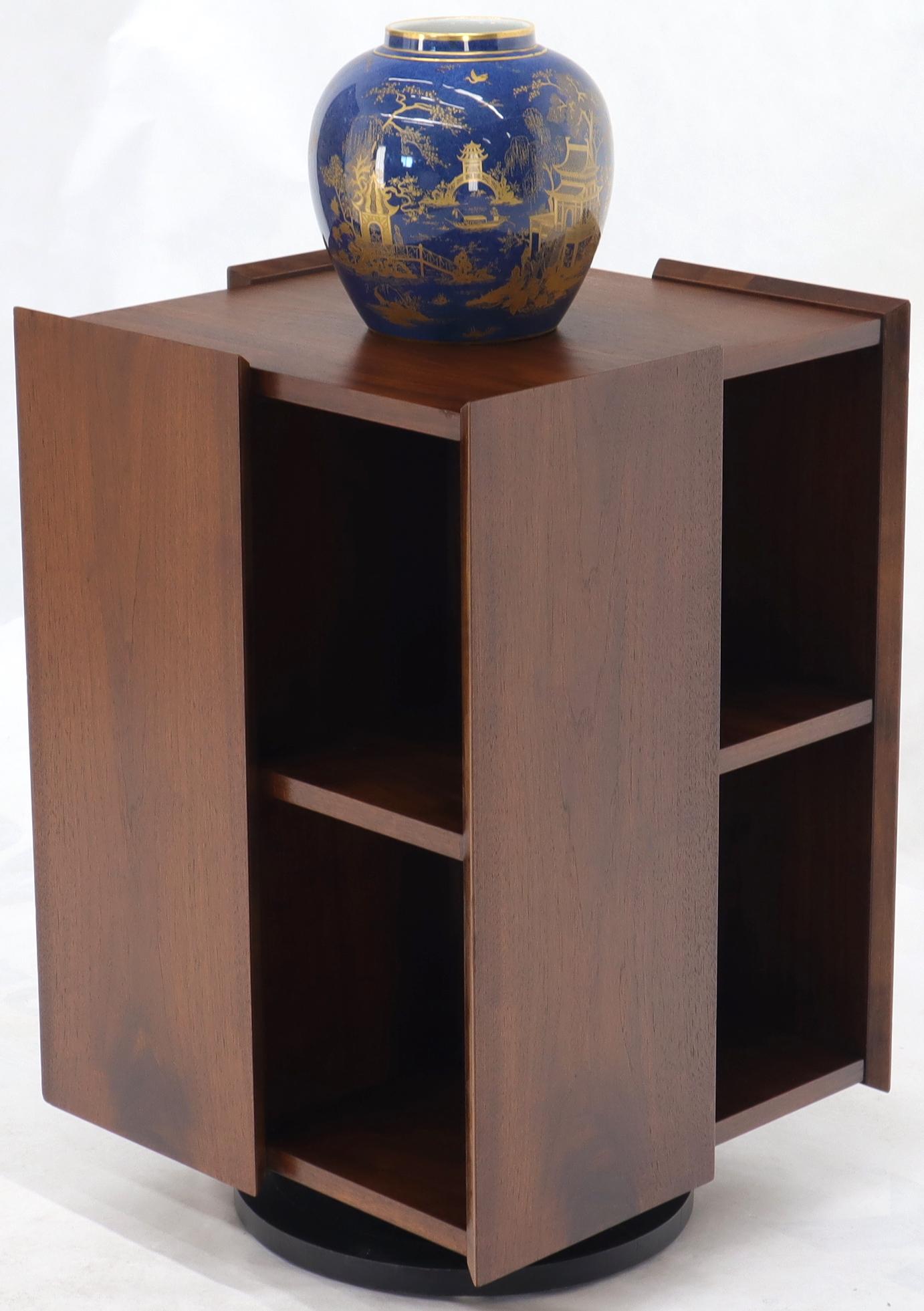 Mid-Century Modern Walnut Stand Revolving Bookcase 7