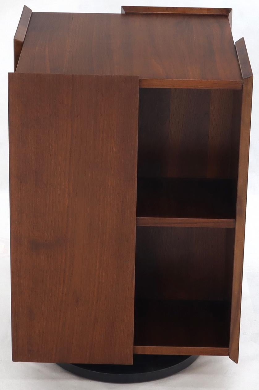American Mid-Century Modern Walnut Stand Revolving Bookcase