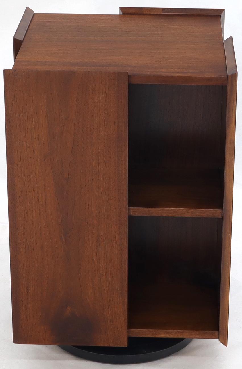 Oiled Mid-Century Modern Walnut Stand Revolving Bookcase