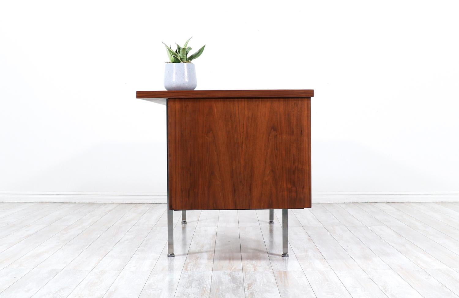 Mid-20th Century Mid-Century Modern Walnut & Steel Executive Desk