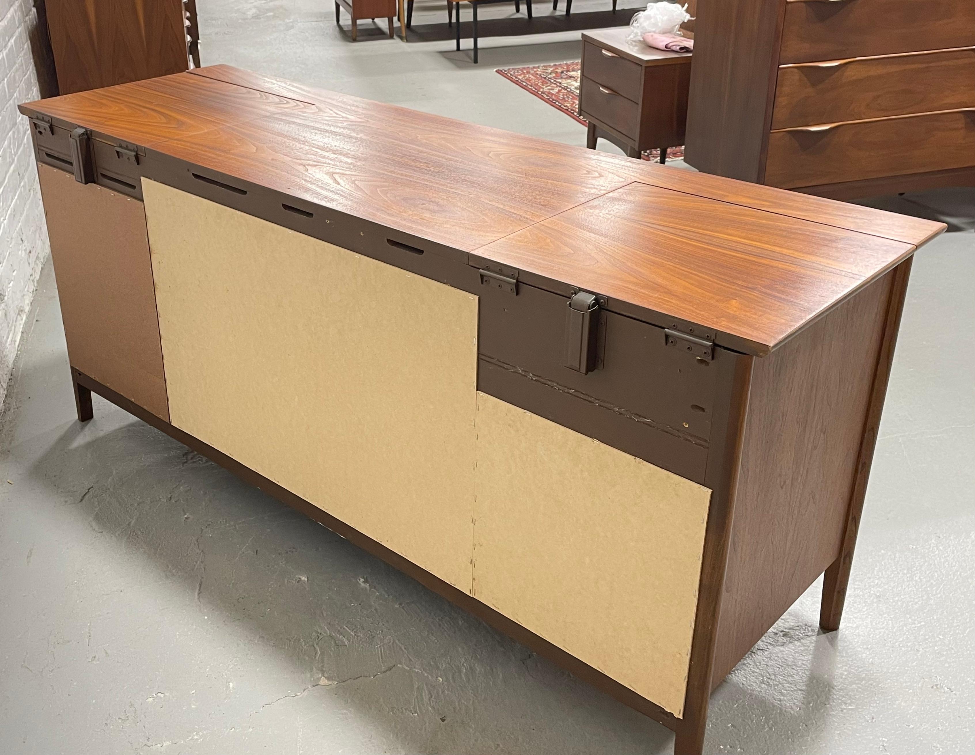 Mid Century MODERN Walnut Stereo Cabinet / CREDENZA in the style of Brasilia 9
