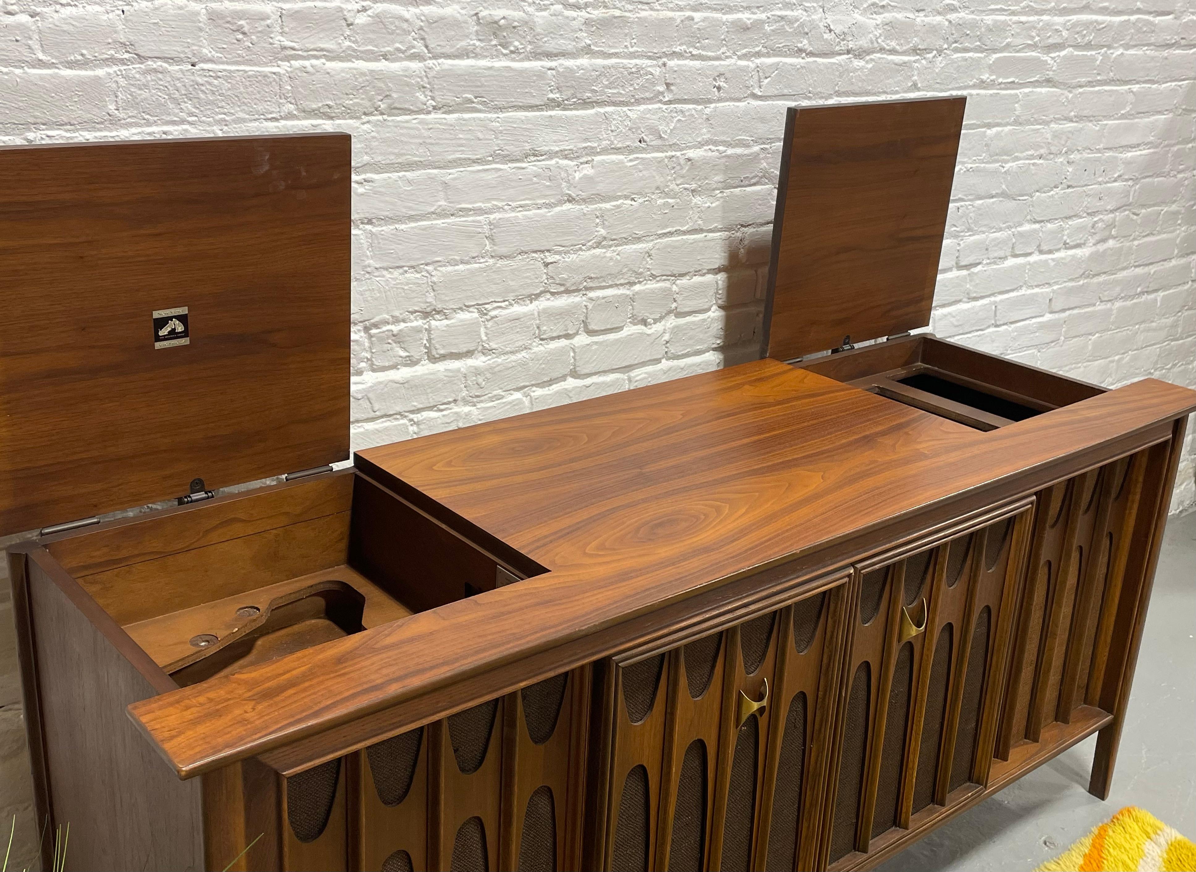 Mid Century MODERN Walnut Stereo Cabinet / CREDENZA in the style of Brasilia 4