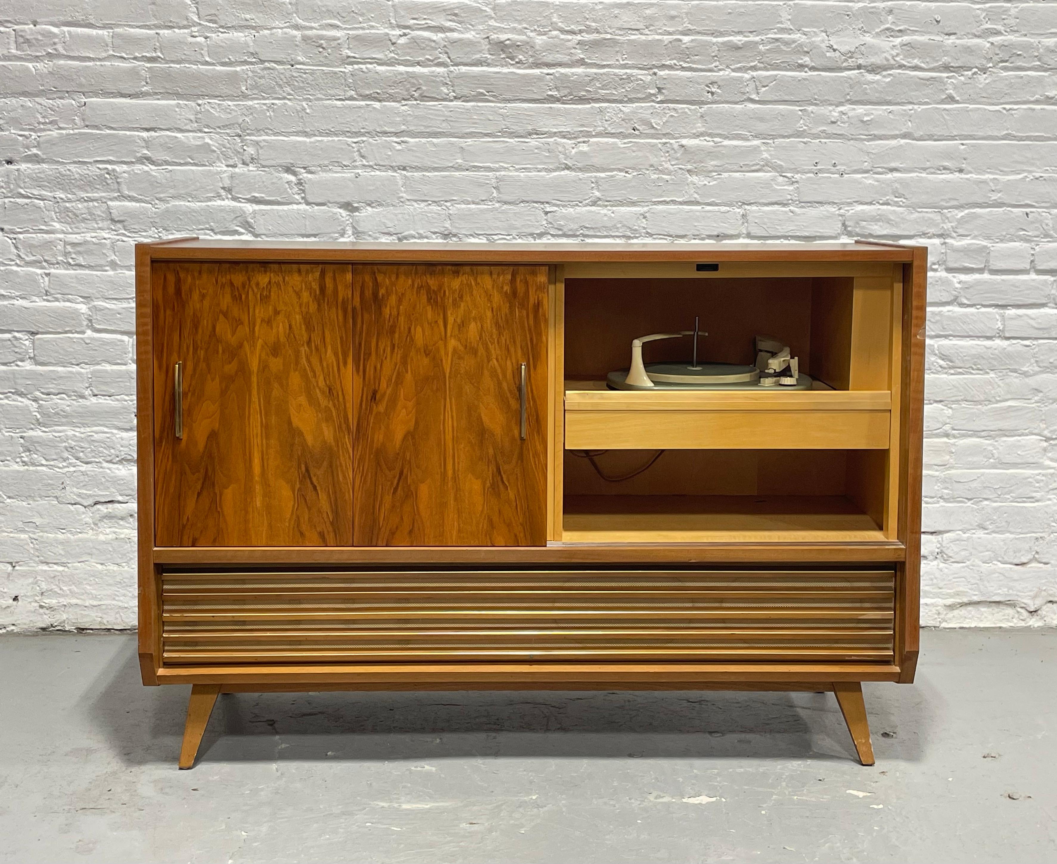 Mid Century Modern Walnut Stereo Console, West Germany, 1959 For Sale 8
